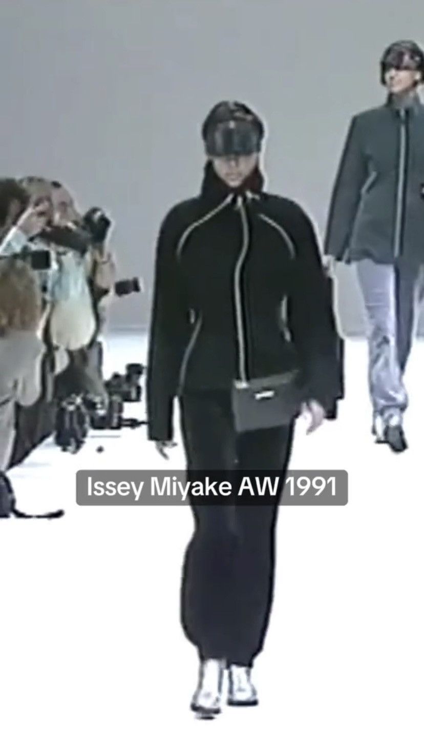 Issey Miyake ARCHIVE RUNWAY🔥utility ISSEYMIYAKE Paris Pret a Porter Woman  | Grailed