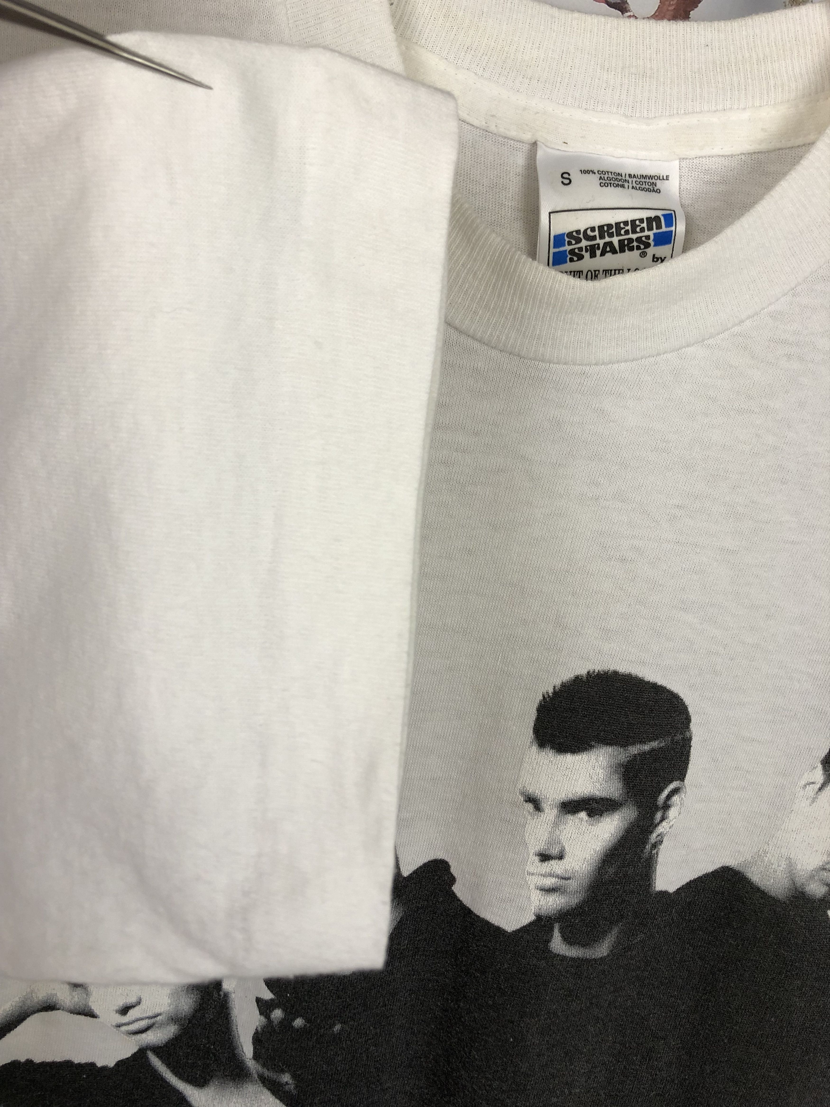 Band Tees Vintage 90's Boyzone Over Print White Band Shirt Rare Tee Size US S / EU 44-46 / 1 - 5 Thumbnail