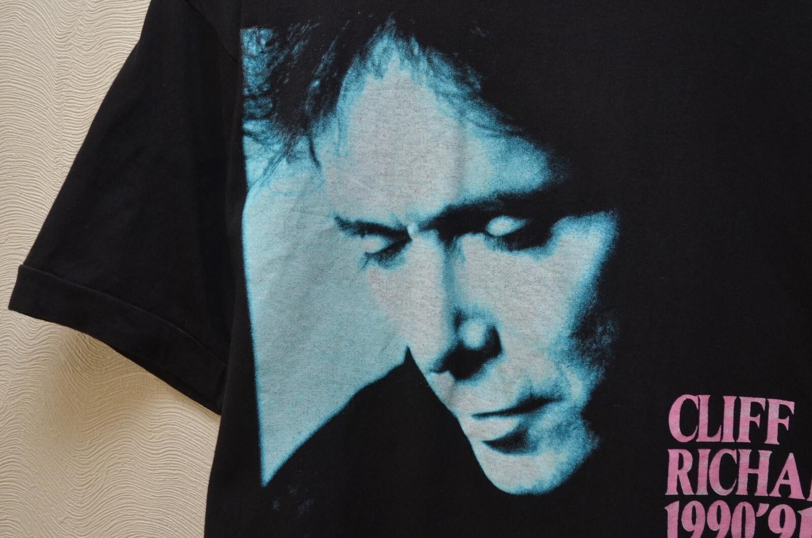 Designer Vintage Cliff Richard From A Distance Tour 1990-91 T Shirt M Size US M / EU 48-50 / 2 - 3 Thumbnail