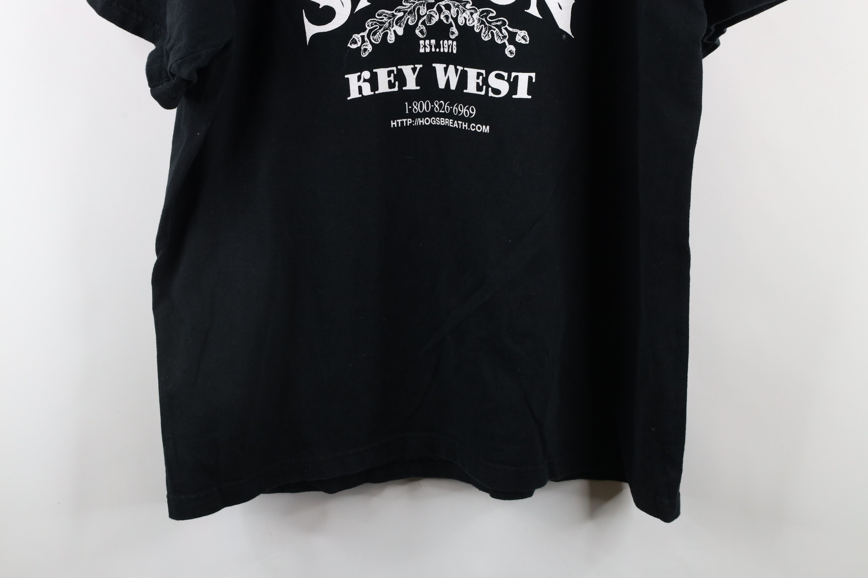 Vintage Vintage Spell Out Hogs Breath Saloon Short Sleeve T-Shirt Size US XL / EU 56 / 4 - 14 Thumbnail