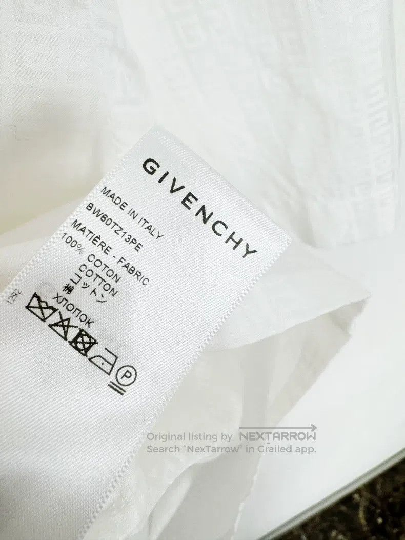 Givenchy Givenchy Black Short Sleeve Size US M / EU 48-50 / 2 - 6 Thumbnail