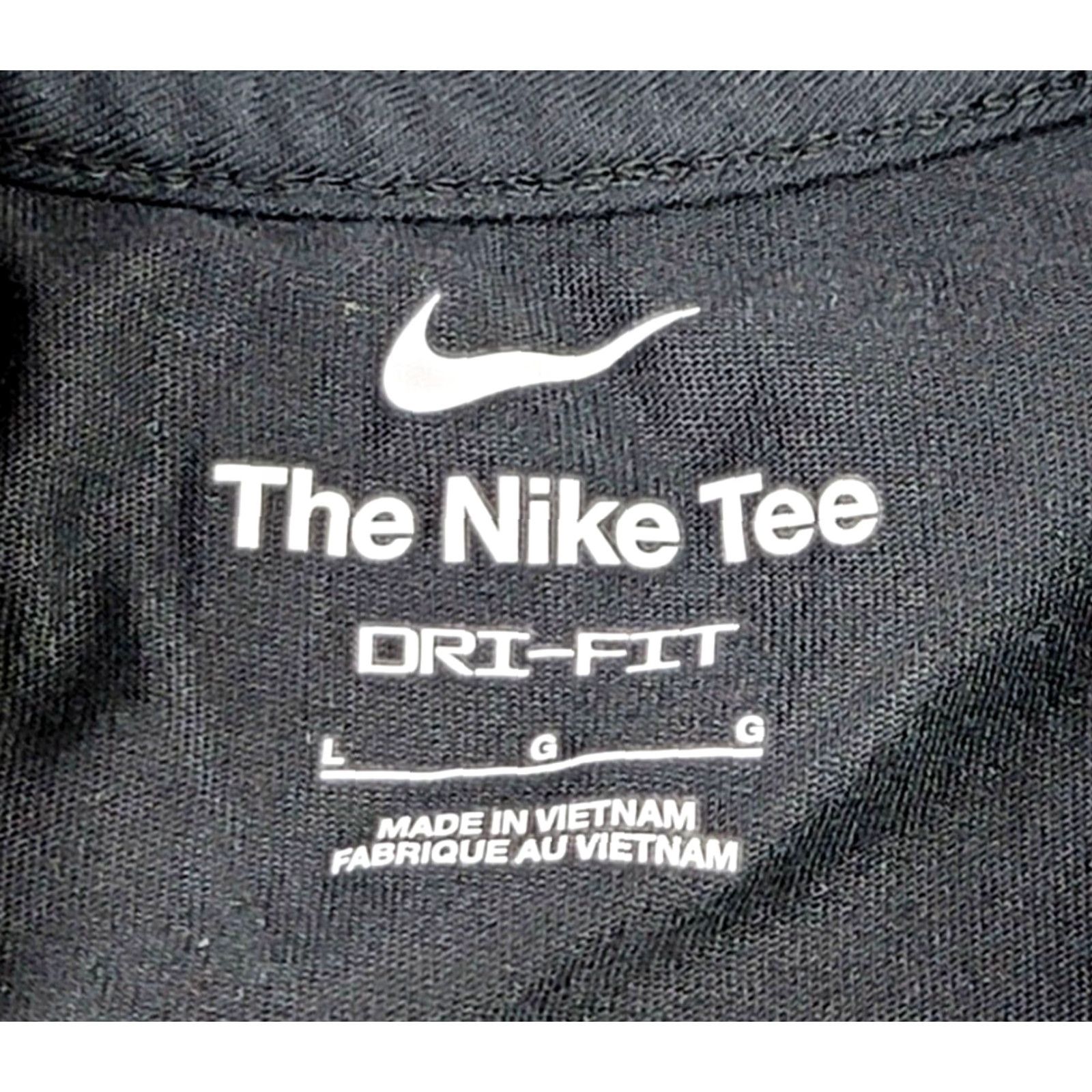Nike VINTAGE Nike Dri-fit LeBron "King Me" Men's Basketball T-shirt Black Short Sleeve Sz L Size US L / EU 52-54 / 3 - 6 Thumbnail