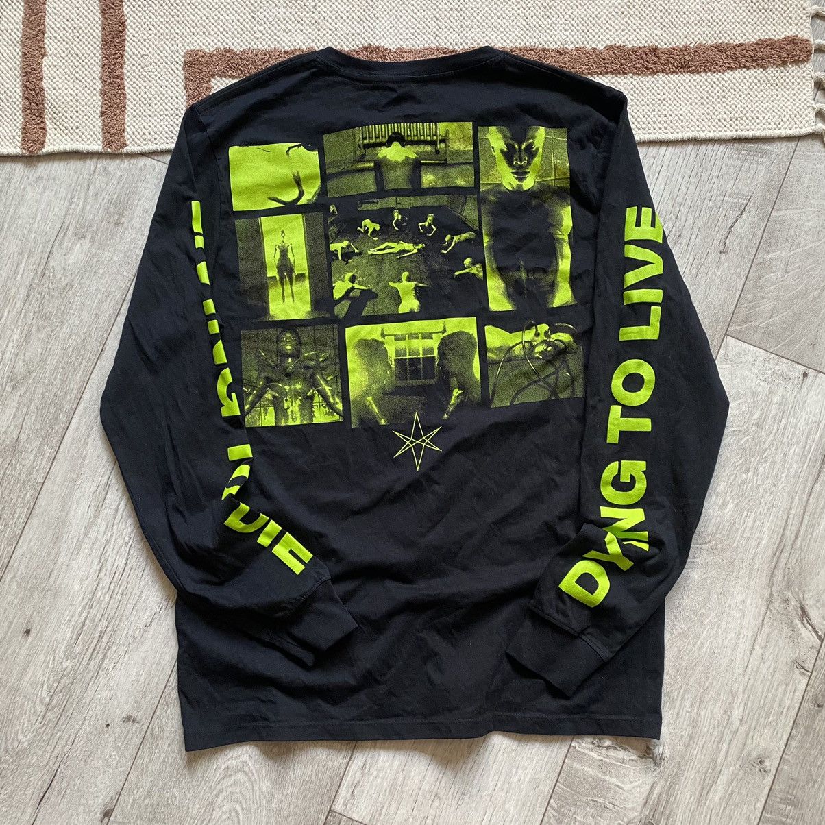 Band Tees BRING ME THE HORIZON Y2K LIVING TO DIE CRAZY PRINT LONG TEE Size US M / EU 48-50 / 2 - 1 Thumbnail