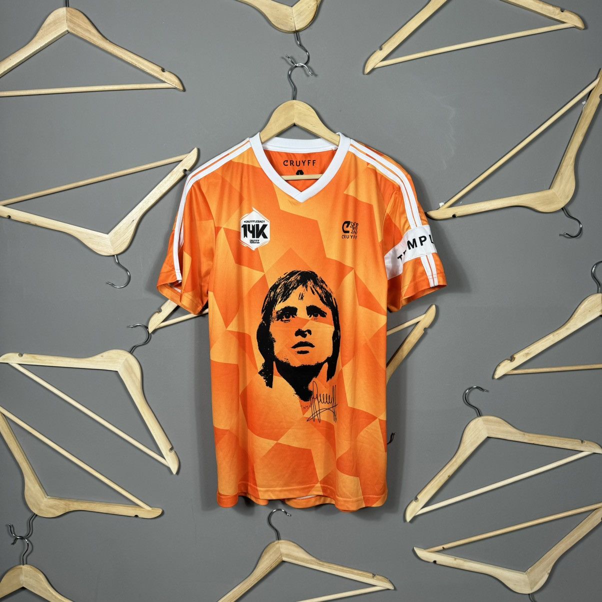 Other Johan Cruyff Legacy Soccer Jersey Blokcore Size US L / EU 52-54 / 3 - 1 Thumbnail
