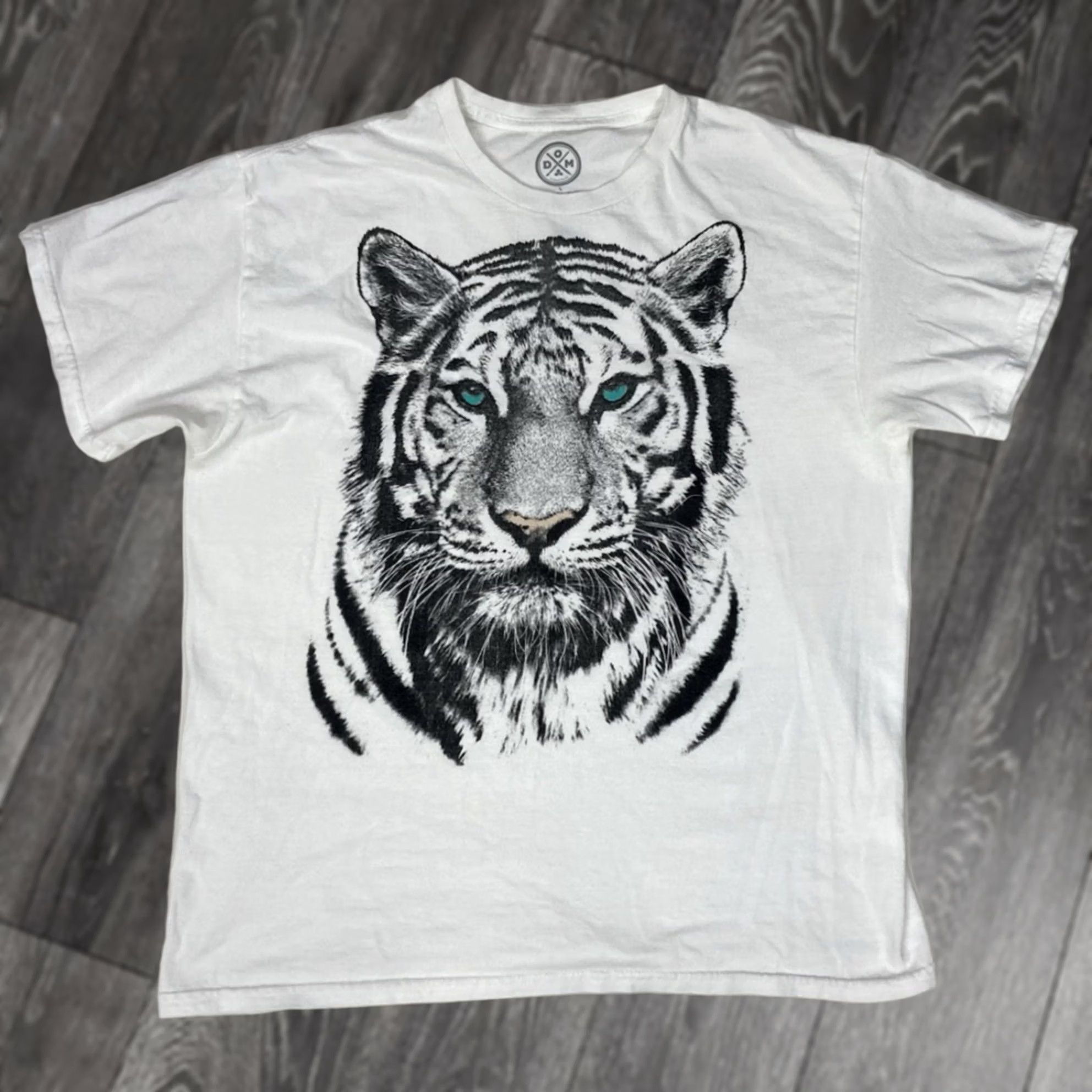 Vintage ODM Tiger Big Face Graphic T-shirt Men Large White Short Sleeve Size US L / EU 52-54 / 3 - 1 Thumbnail