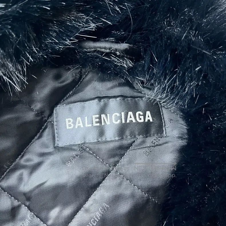 Balenciaga Balenciaga Black Solid Fur Jacket Size XS / US 0-2 / IT 36-38 - 4 Thumbnail