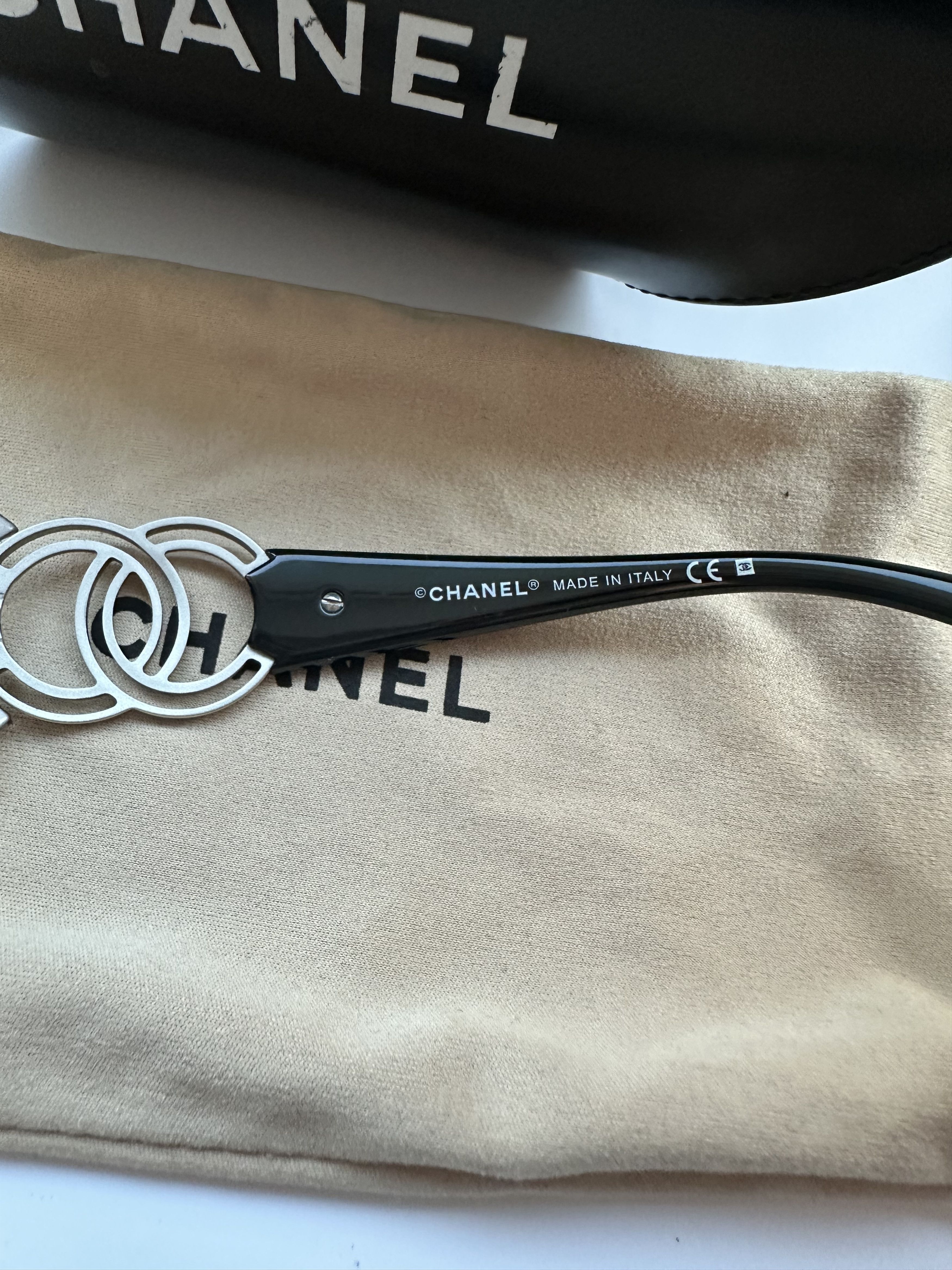 Chanel Chanel Rimless Shield Silver Logo Sunglasses 4147 Vintage Size ONE SIZE - 7 Thumbnail