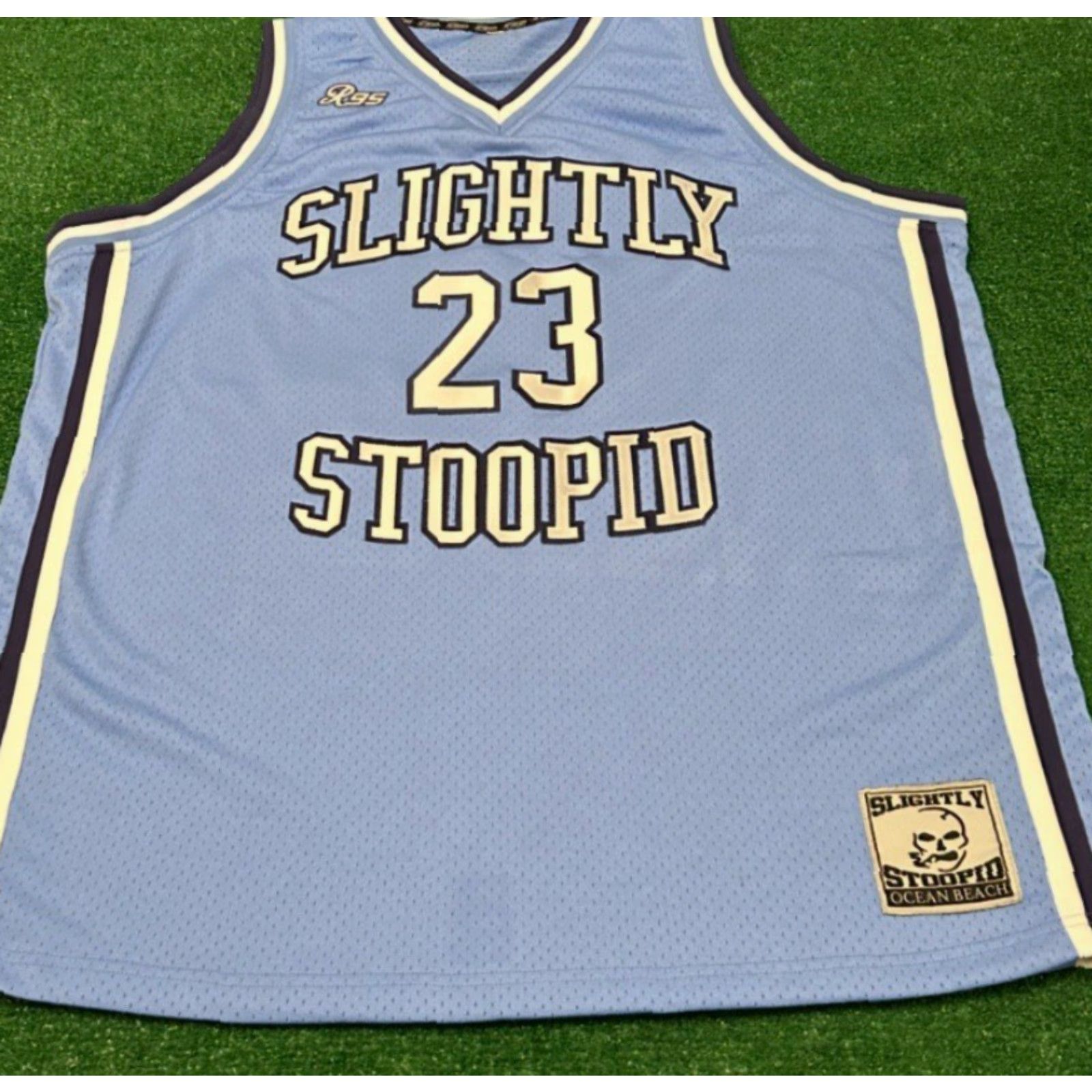Vintage VINTAGE Slightly Stoopid Summertime 23 Basketball Jersey Tarheels North Carolina 2XL Blue Mens Fitness Sports College University Size US XXL / EU 58 / 5 - 2 Thumbnail