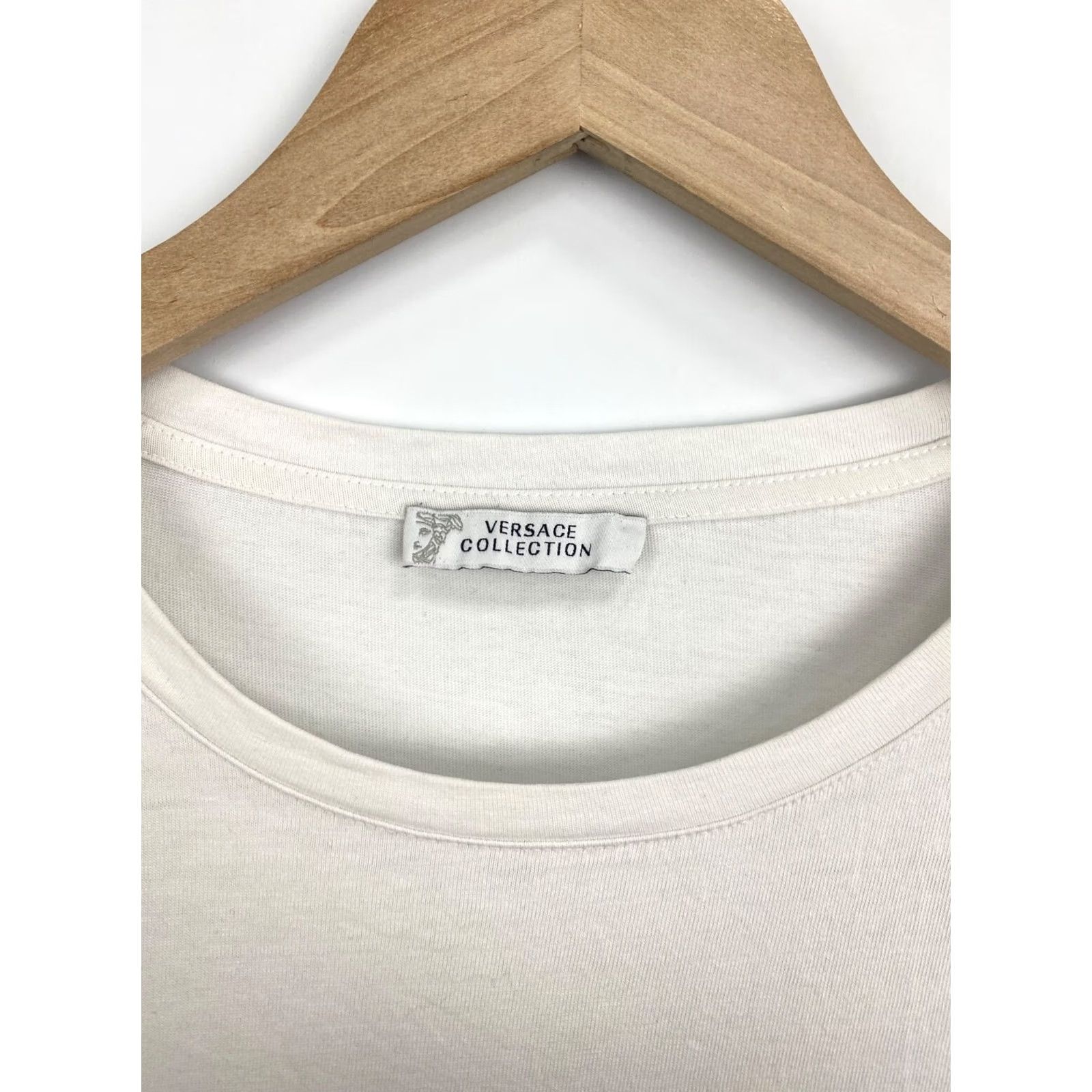 Versace VINTAGE Versace T-Shirt Men XL White Retro Gianni Versace T-Shirt Rare Hype Y2K White XL/XXL Mens Retro 90s Size US XL / EU 56 / 4 - 5 Thumbnail