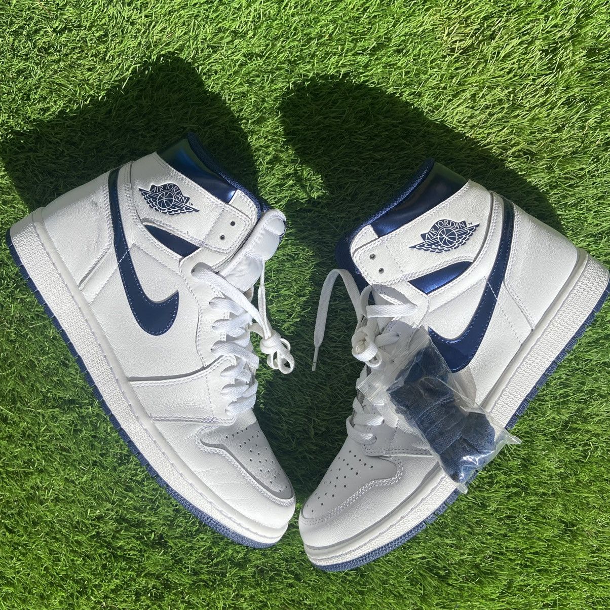 Jordan Brand Jordan 1 metallic navy Size US 11.5 / EU 44-45 - 1 Thumbnail