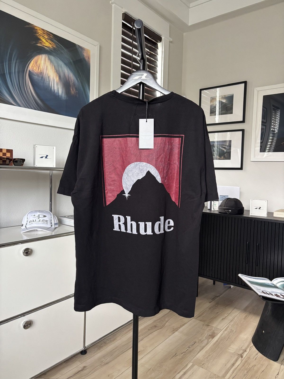 Rhude 🌕 RHUDE | MOONLIGHT RED LOGO GRAPHIC TEE Size US XL / EU 56 / 4 - 1 Thumbnail
