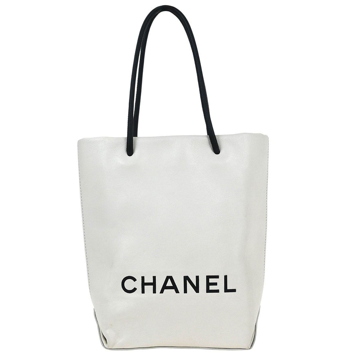 Chanel Chanel Essential Shopping Tote Leather Size ONE SIZE - 1 Thumbnail