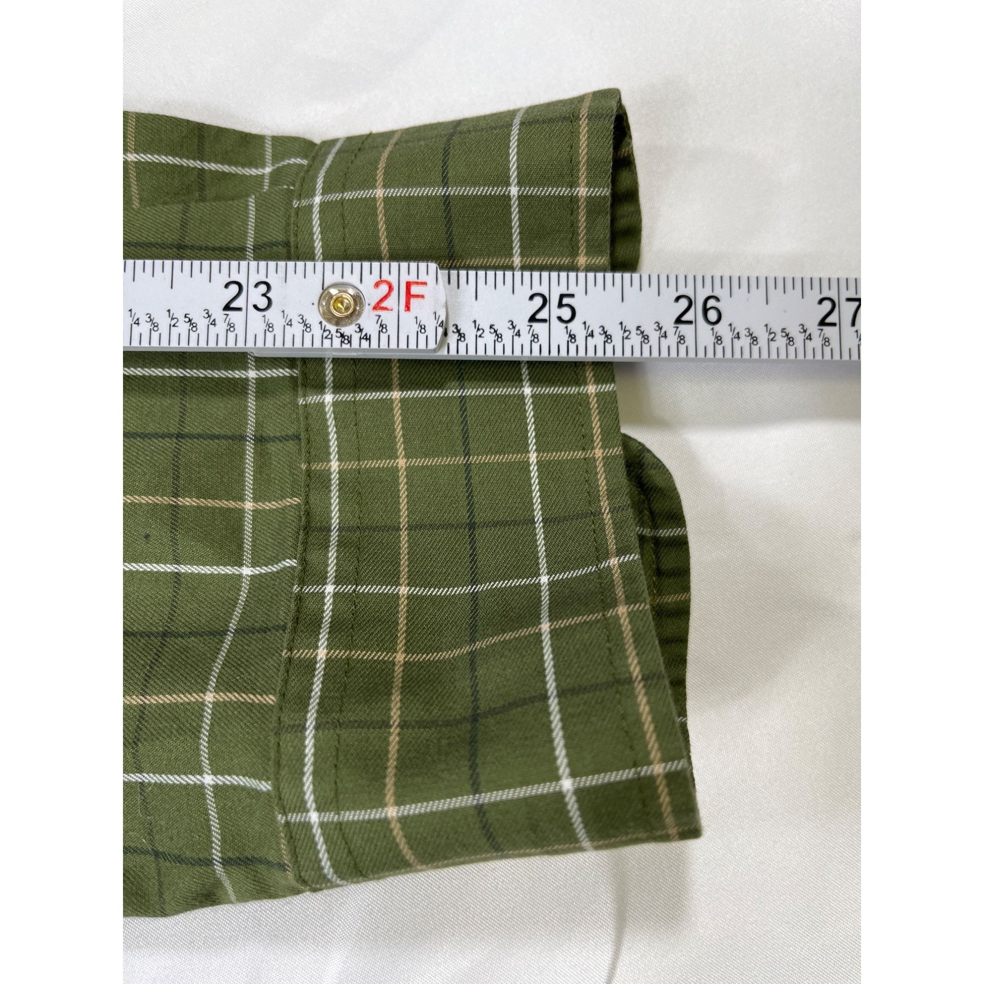 L.L. Bean L.L. Bean SKU 7652 Mens Green Plaid Long Sleeve Button Down Size US XL / EU 56 / 4 - 8 Thumbnail