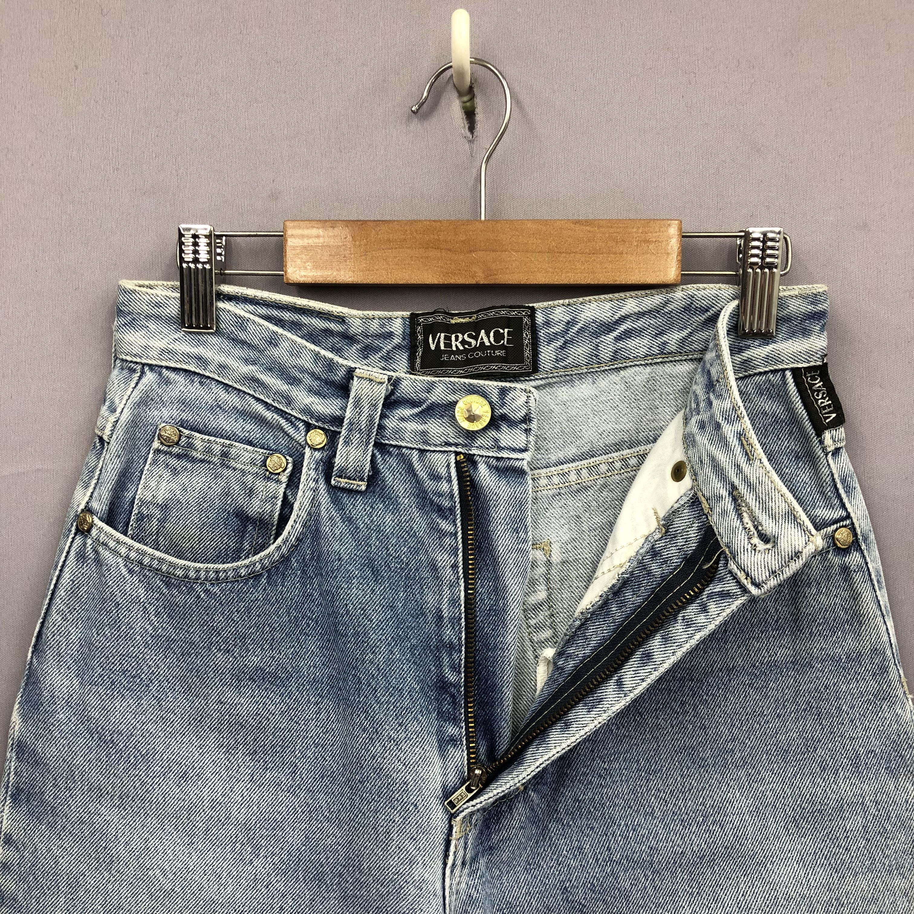 Versace Vintage 90s Versace Jeans Versace Medusa Light Wash Denim Size 26" / US 2 / IT 38 - 7 Thumbnail