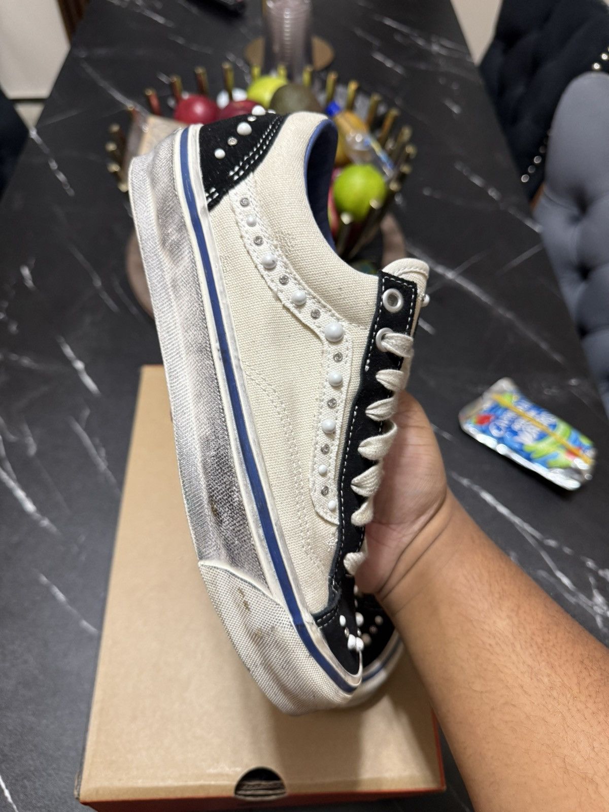 Satoshi Nakamoto × Vans Vans Otw Pearlized Pack Marshmallow Size 7.5 Size US 7.5 / EU 40-41 - 8 Thumbnail