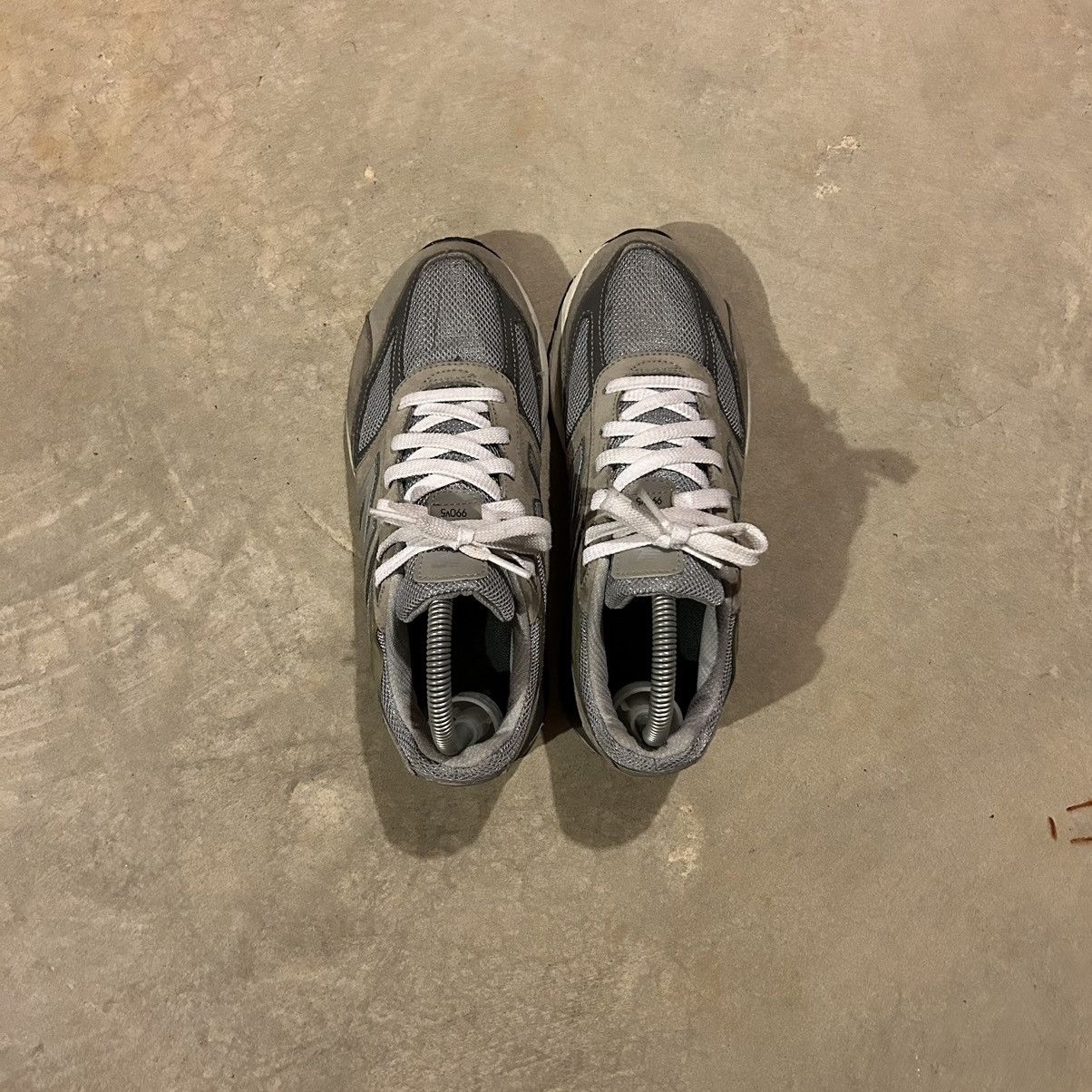 Japanese Brand × New Balance New Balance 990v5 Core Grey US 7 Size US 7 / EU 40 - 8 Thumbnail