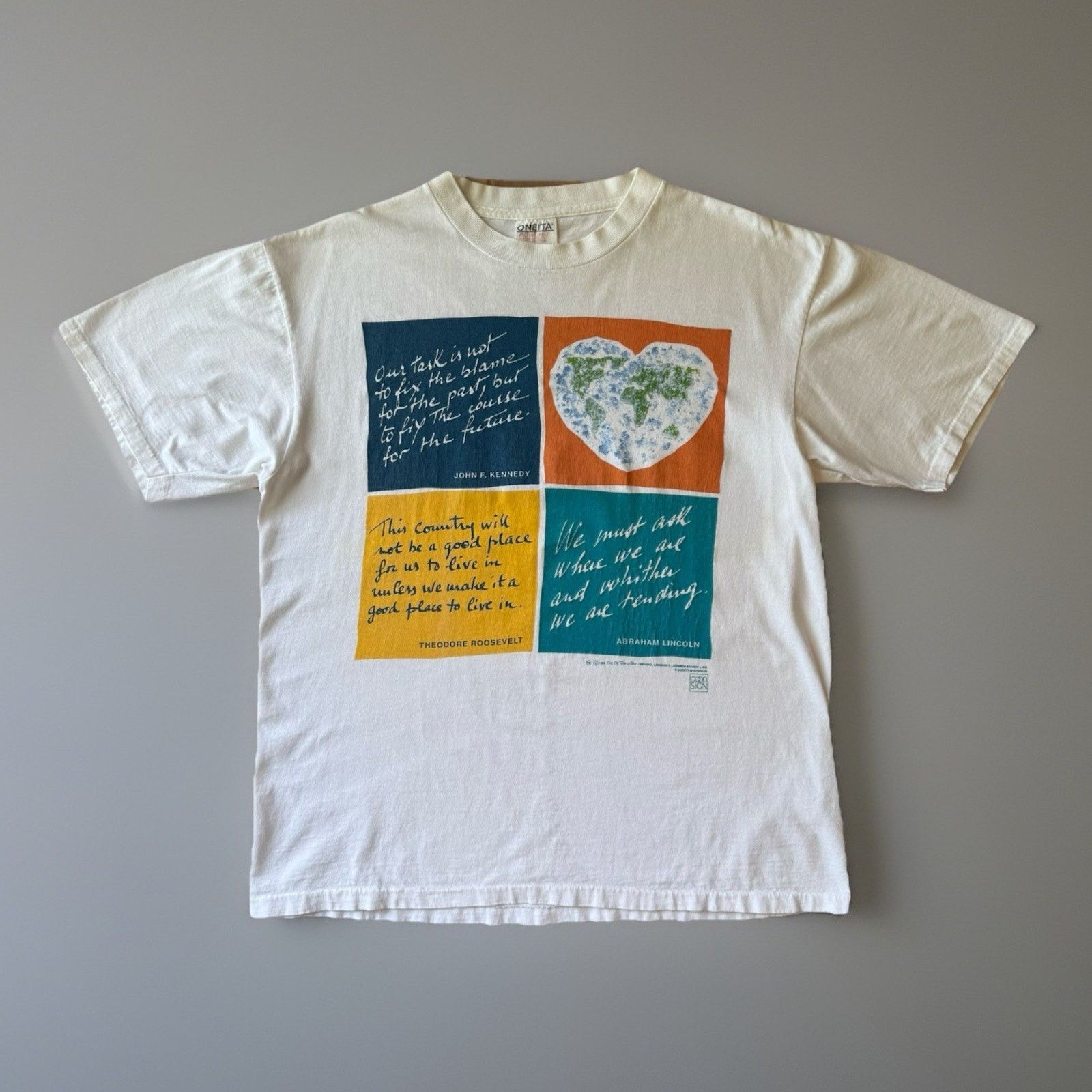 Vintage Vintage Earth Shirt Large White 90s Made in USA Peace Size US L / EU 52-54 / 3 - 1 Thumbnail