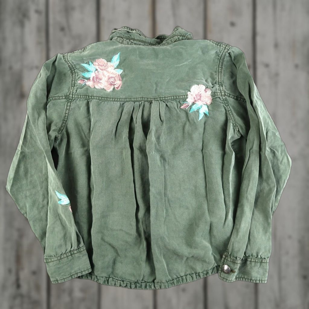 Ariat Women's Western Jacket L Green Incognito Regular Fit Lightweight Mid-Length Zip Leather? (Wait)