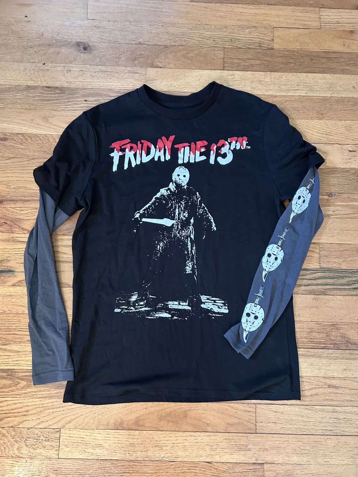 Hot Topic Double sleeve! Friday the 13th Hot Topic tee limited run Size US S / EU 44-46 / 1 - 1 Thumbnail
