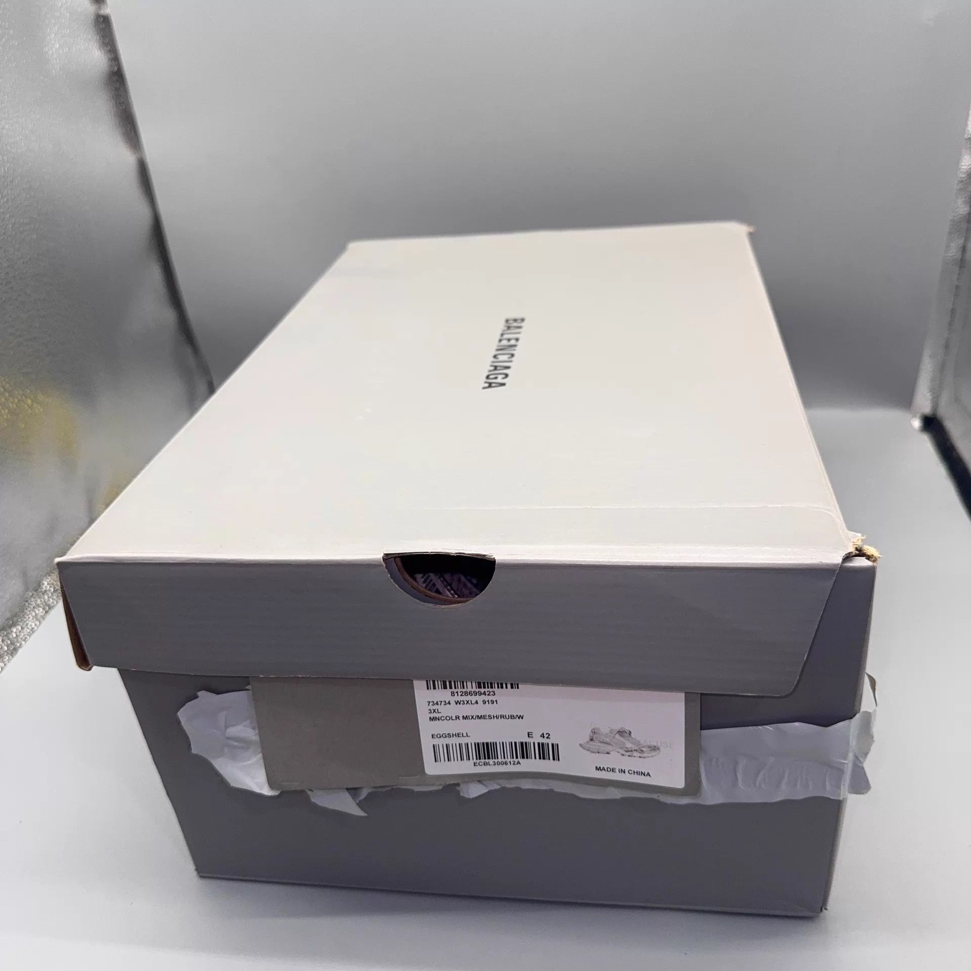 Balenciaga Balenciaga 3XL Light Beige Shoes 42 Size US 9 / EU 42 - 8 Thumbnail