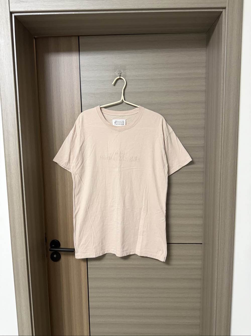 Maison Margiela Maison Margiela Embroidered Logo T-Shirt Pink M Size M / US 6-8 / IT 42-44 - 1 Thumbnail