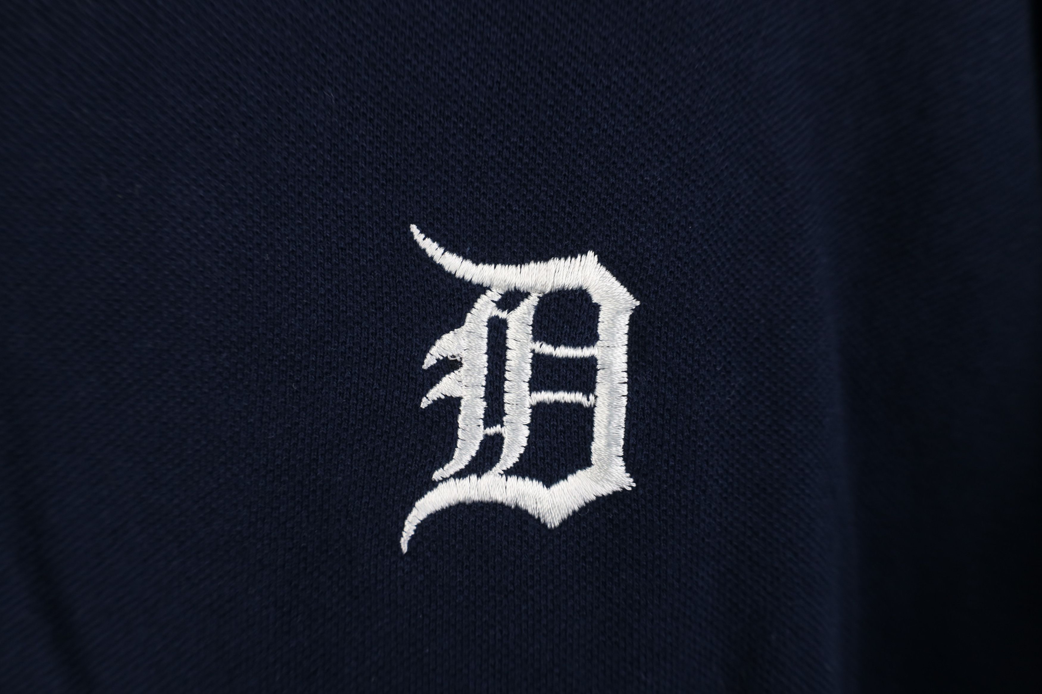Vintage Vintage 90s Old English D Detroit Tigers Baseball Polo Shirt Size US M / EU 48-50 / 2 - 4 Thumbnail