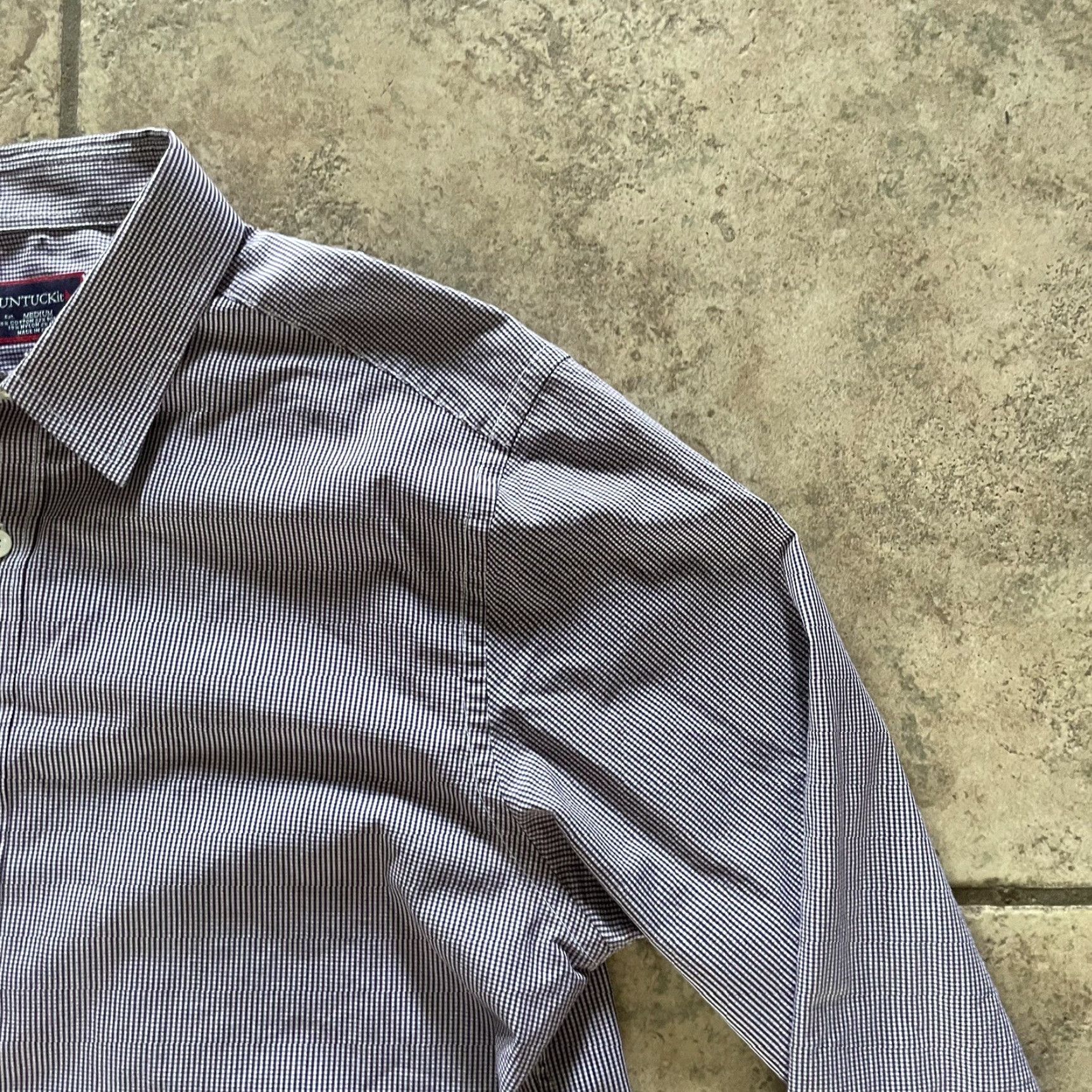 UNTUCKit UNTUCKit Shirt Long Sleeve Button-Up Men’s Size M Purple Adult Men Size US M / EU 48-50 / 2 - 3 Thumbnail