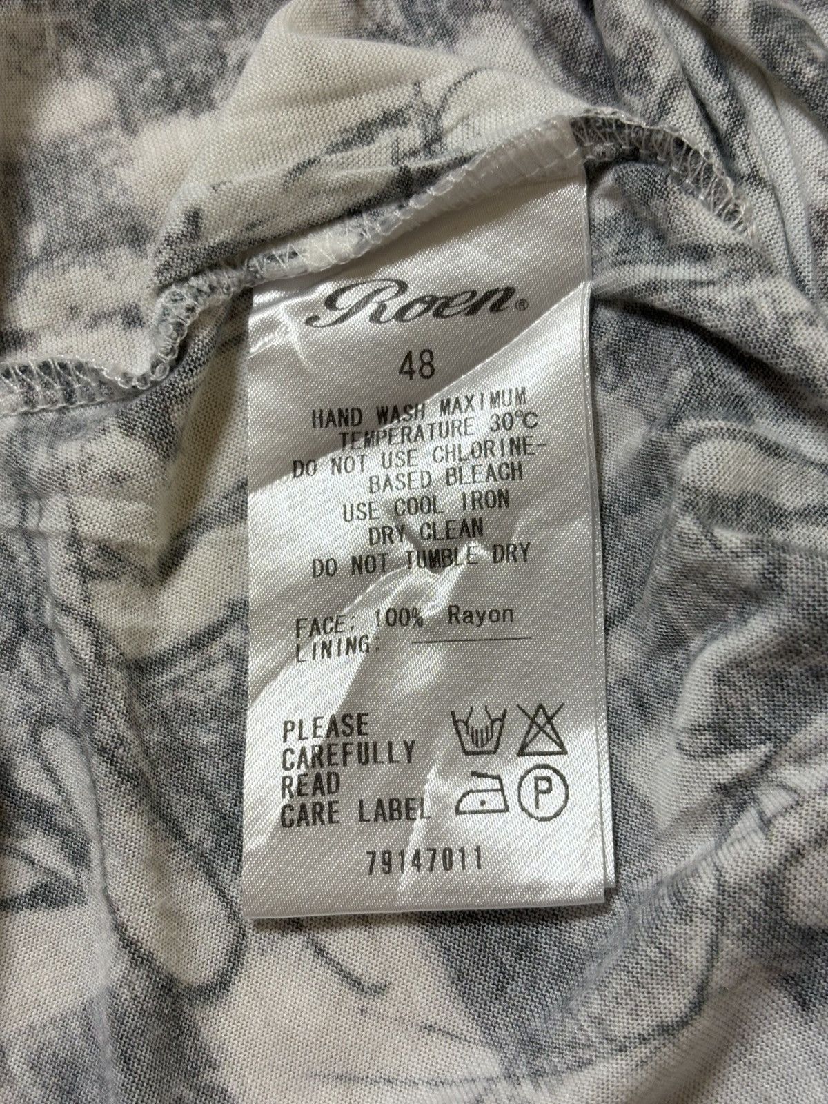 Roen RARE 2000’s Roen - Japanese Archive’s Ifsix Style T-Shirt Size US L / EU 52-54 / 3 - 8 Thumbnail