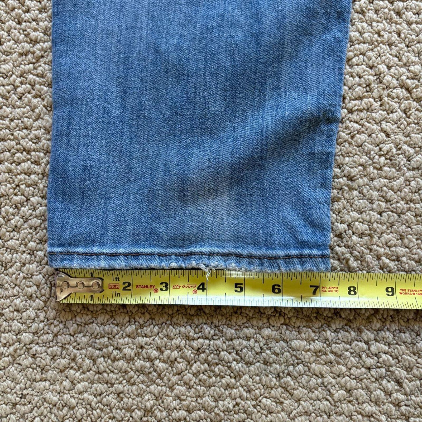 Lucky Brand Lucky Brand 121 Slim Straight Jeans Mens 38x32 light wash Size US 38 / EU 54 - 8 Thumbnail