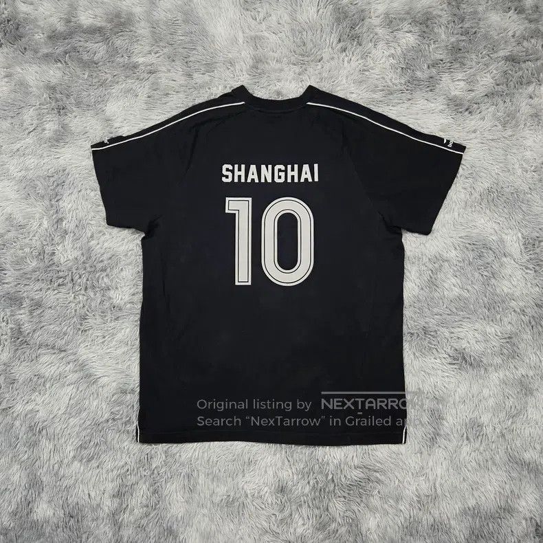 Balenciaga Balenciaga Manchester United Embroidered Football Short Sl Size US M / EU 48-50 / 2 - 2 Thumbnail