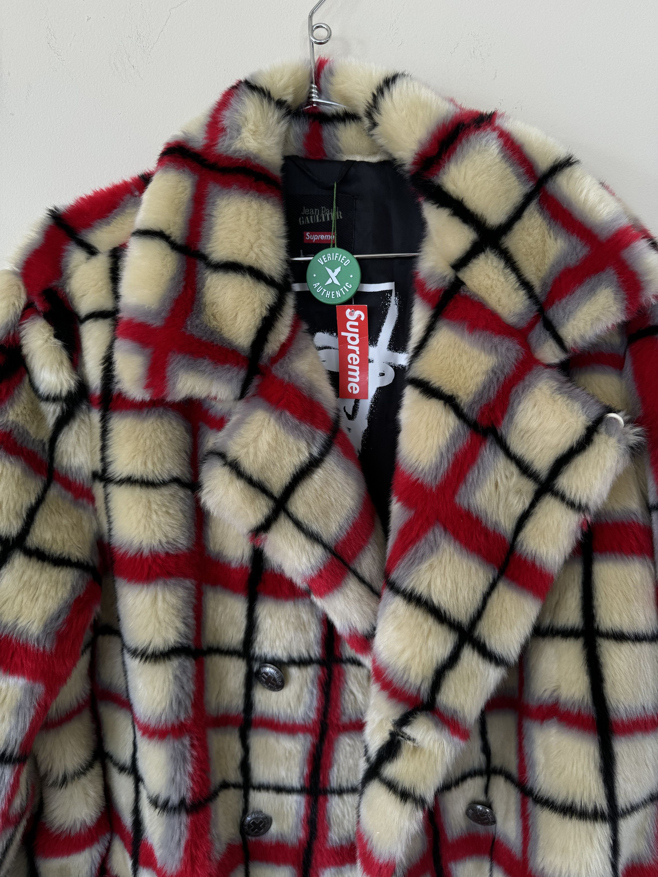 Jean Paul Gaultier × Supreme Supreme JPG Fur Coat NWT Size US M / EU 48-50 / 2 - 3 Thumbnail