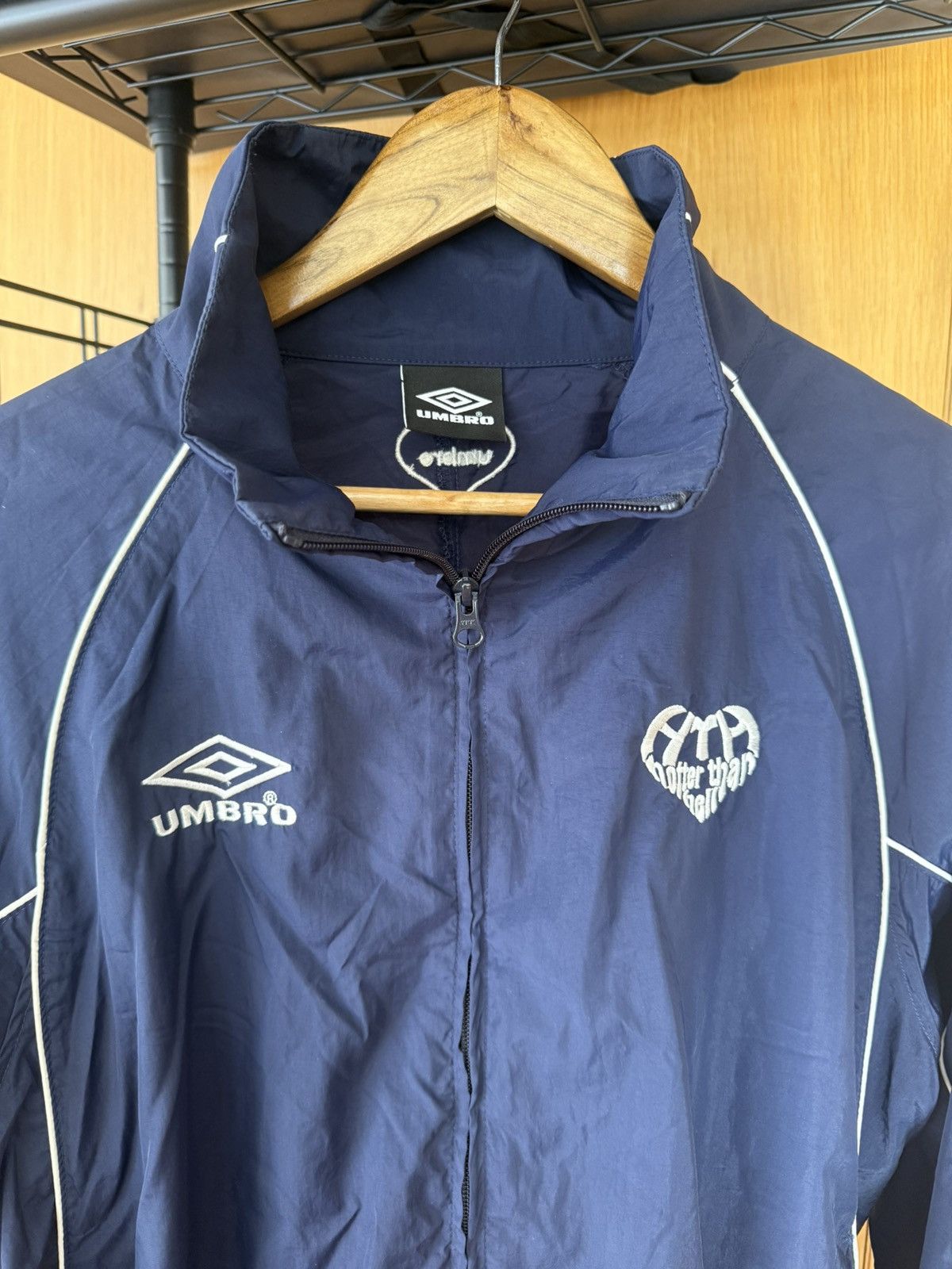 Umbro umbro x hotter than hell (japan) - navy size L Size US L / EU 52-54 / 3 - 2 Thumbnail