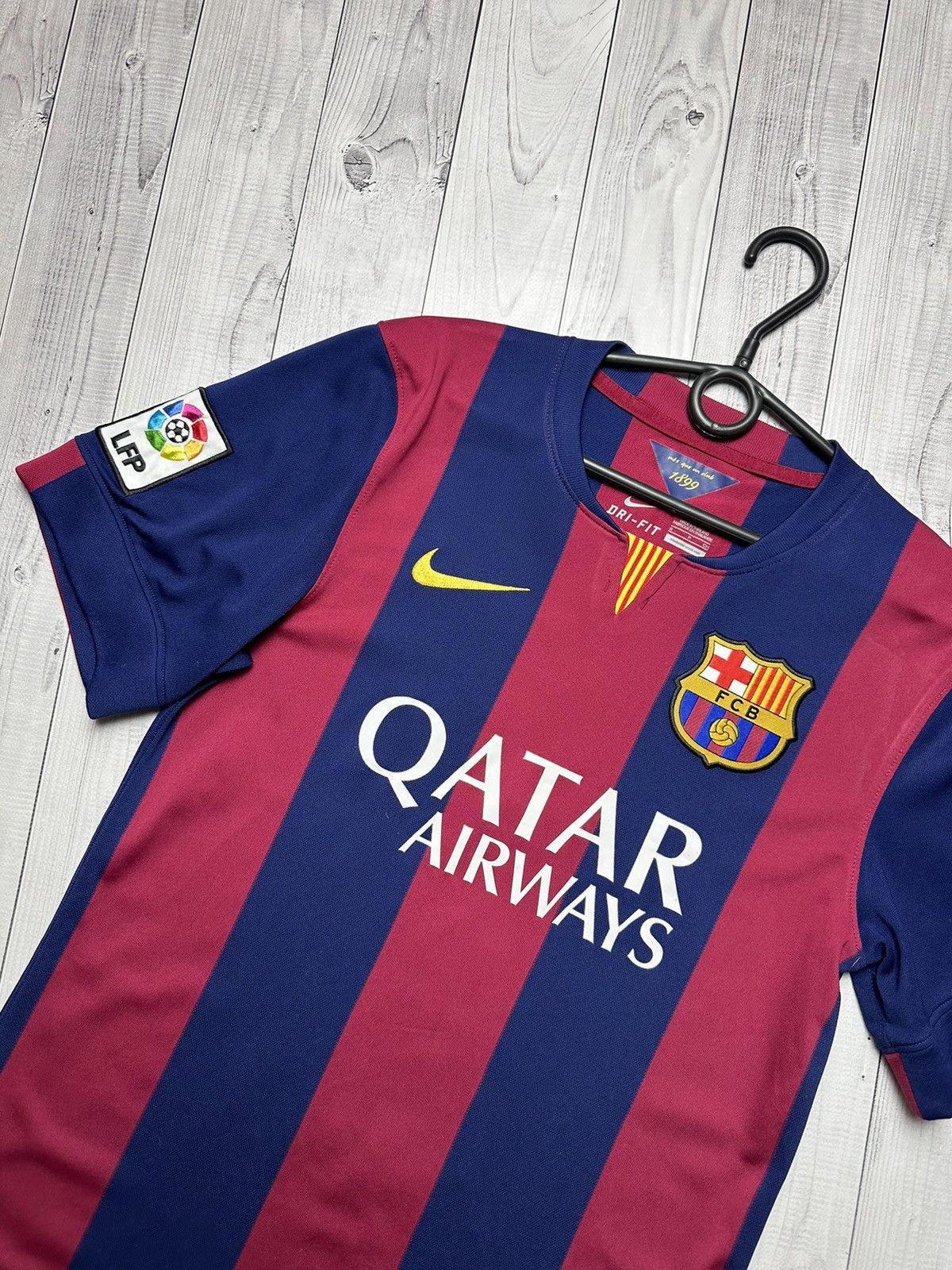 Nike × Vintage Vintage Barcelona Nike Soccer jersey size S 9 Suarez rare Size US S / EU 44-46 / 1 - 4 Thumbnail