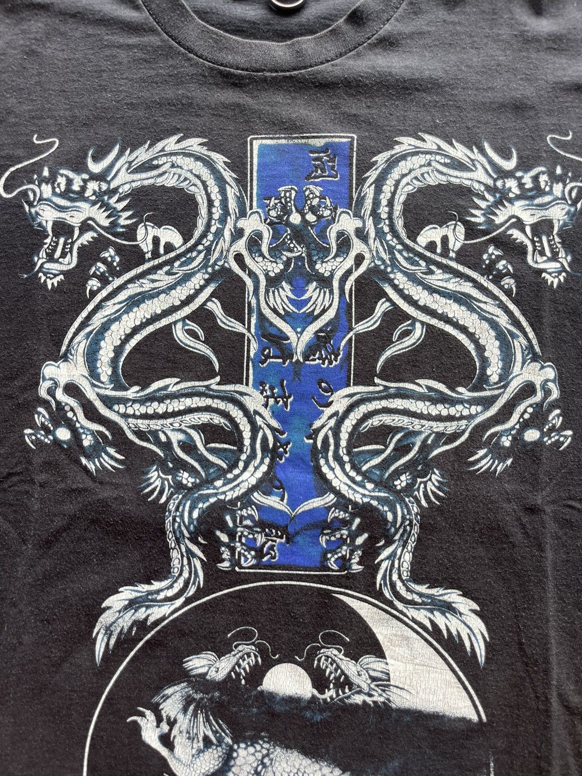 Vintage Vintage YIN YANG Dragons Art design Tshirt Size US XL / EU 56 / 4 - 7 Thumbnail