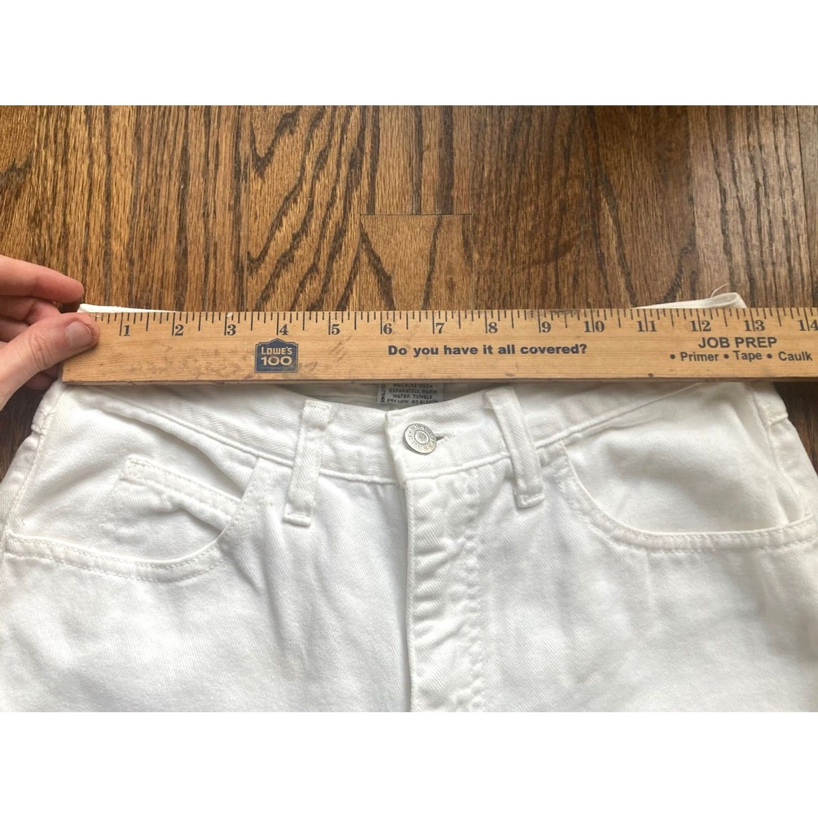 Guess VINTAGE Guess Jeans Womens 30 (fits 26x28) White Taper Triangle Patch USA 43050A Size 30" / US 8 / IT 44 - 6 Thumbnail