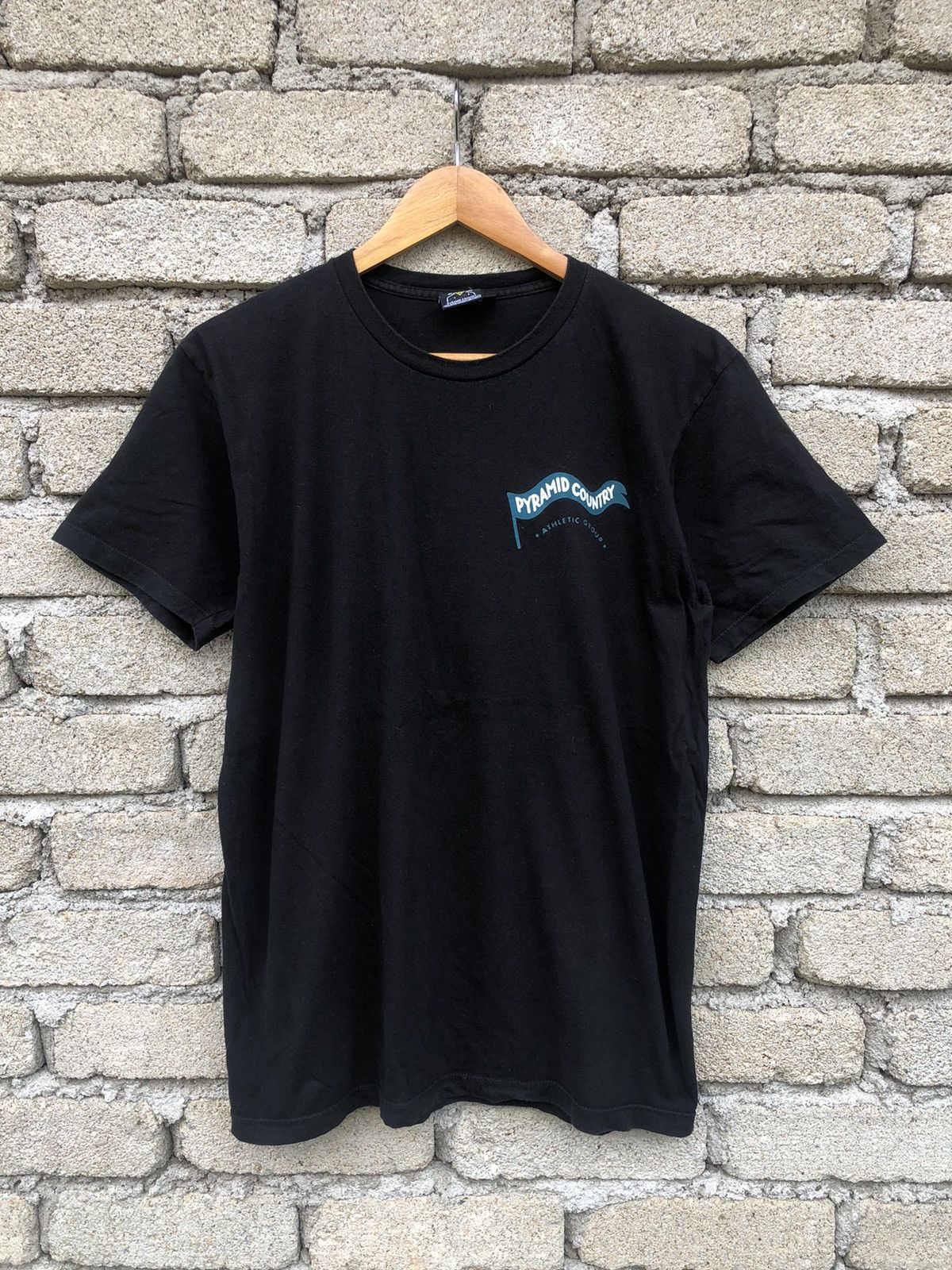 Blind Skateboards Vintage Y2K Pyramid Country Skateboard Backhit Tshirt Size US M / EU 48-50 / 2 - 6 Thumbnail