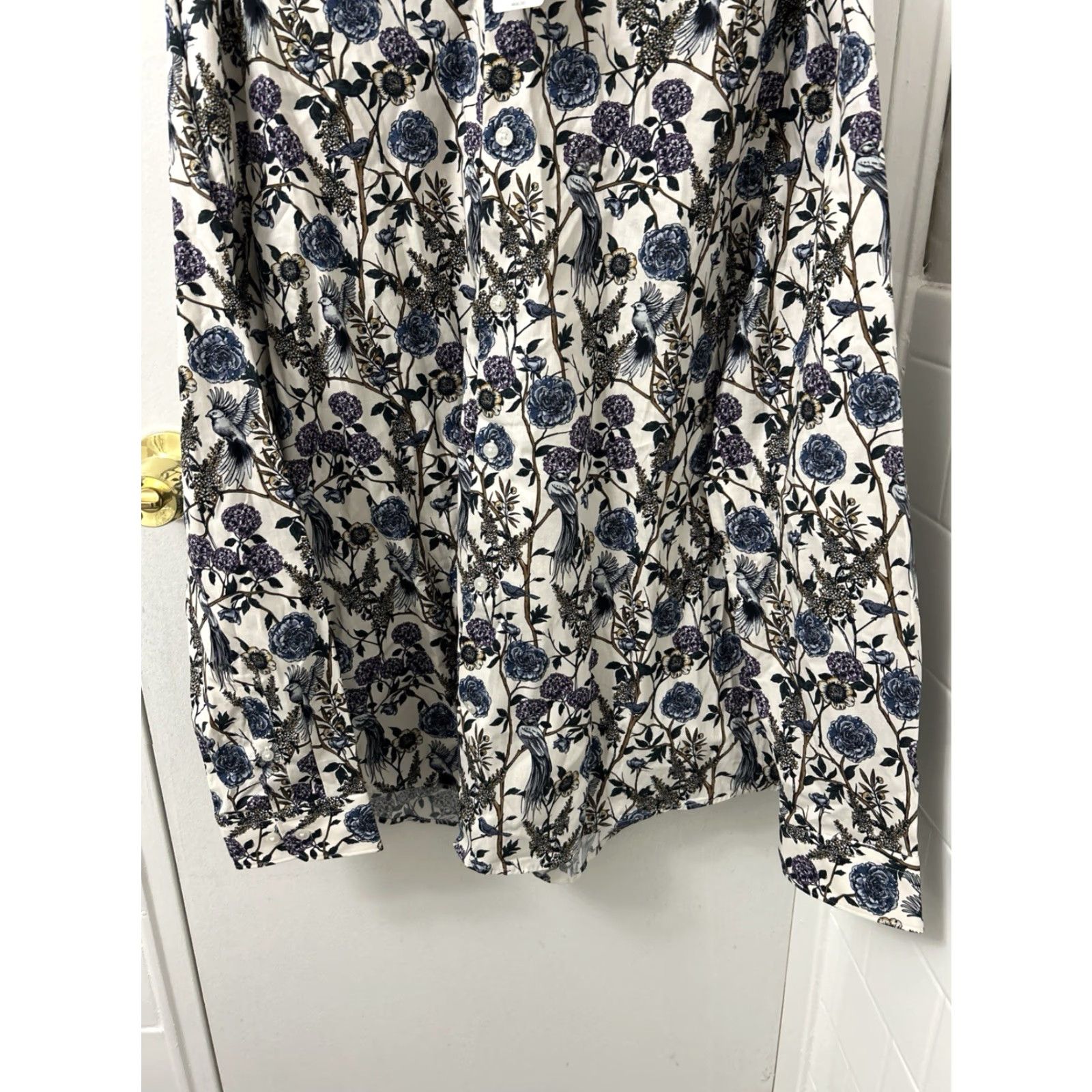 Express Express Shirt Mens XL White Slim Fit Floral Button Down L/S Size US XL / EU 56 / 4 - 3 Thumbnail