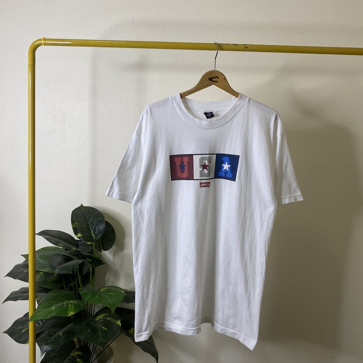 Levi's Vintage 1990s Levis USA Star T Shirt Size US L / EU 52-54 / 3 - 1 Thumbnail