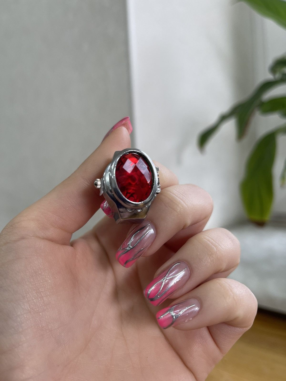 Vintage Watch ring avant-garde style red stone hype Size ONE SIZE - 8 Thumbnail