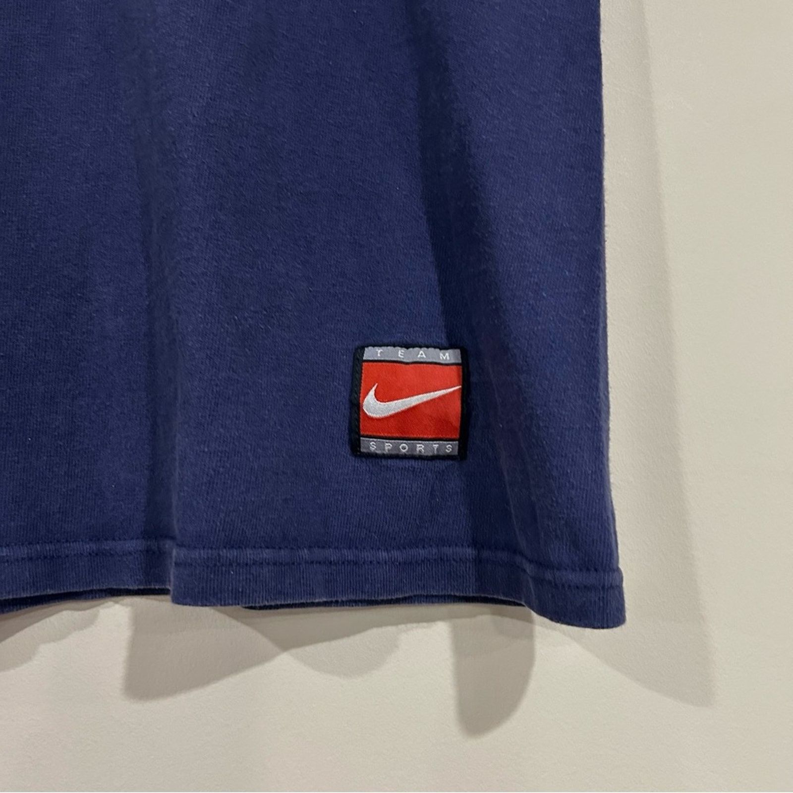 Nike Vintage Nike North Carolina Tar Heels Sleeveless Shirt Size US L / EU 52-54 / 3 - 5 Thumbnail