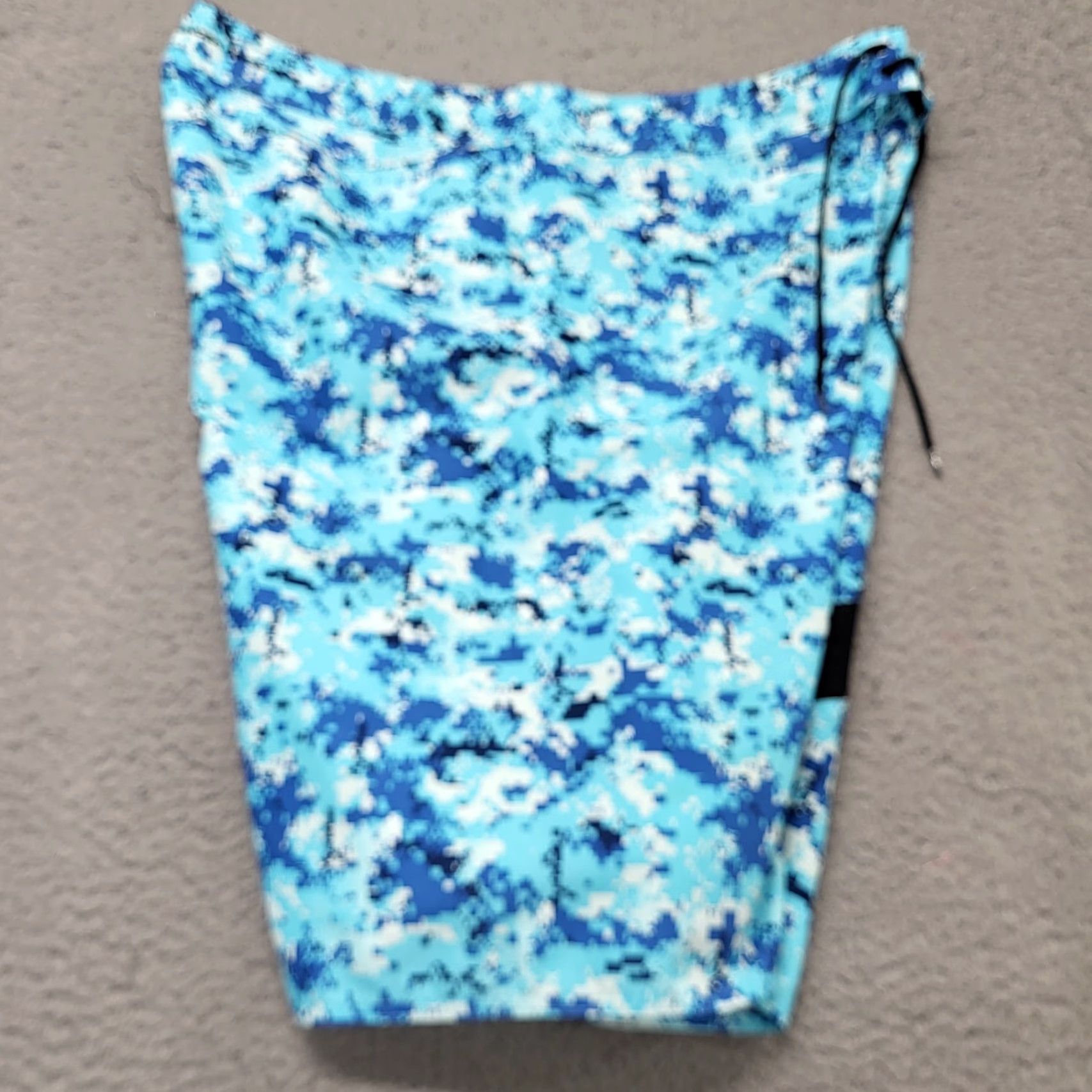 Under Armour Under Armour Bottom Men’s Size 40 Blue Digital Camo Pixelated Swim Trunks Size US 40 / EU 56 - 3 Thumbnail