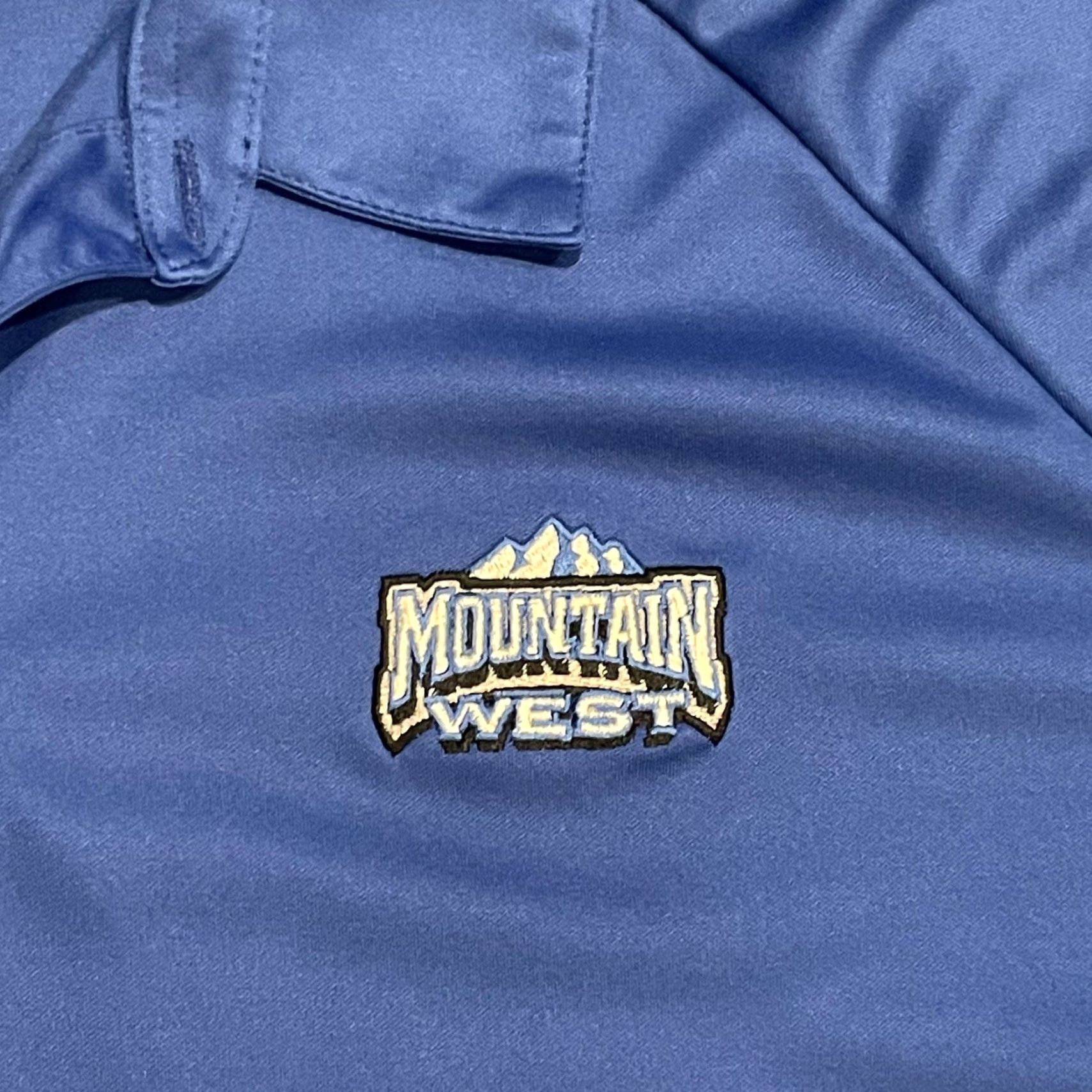 Nike VINTAGE Nike Mountain West Polo Shirt Mens 2XL Blue Dri-FIT Lightweight Short Sleeve Collared Golf NCAA Mens Size US XXL / EU 58 / 5 - 4 Thumbnail