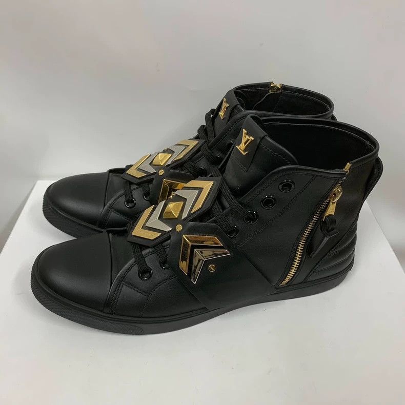 Louis Vuitton Louis Vuitton Black high-top board shoes Size US 8 / EU 41 - 1 Thumbnail