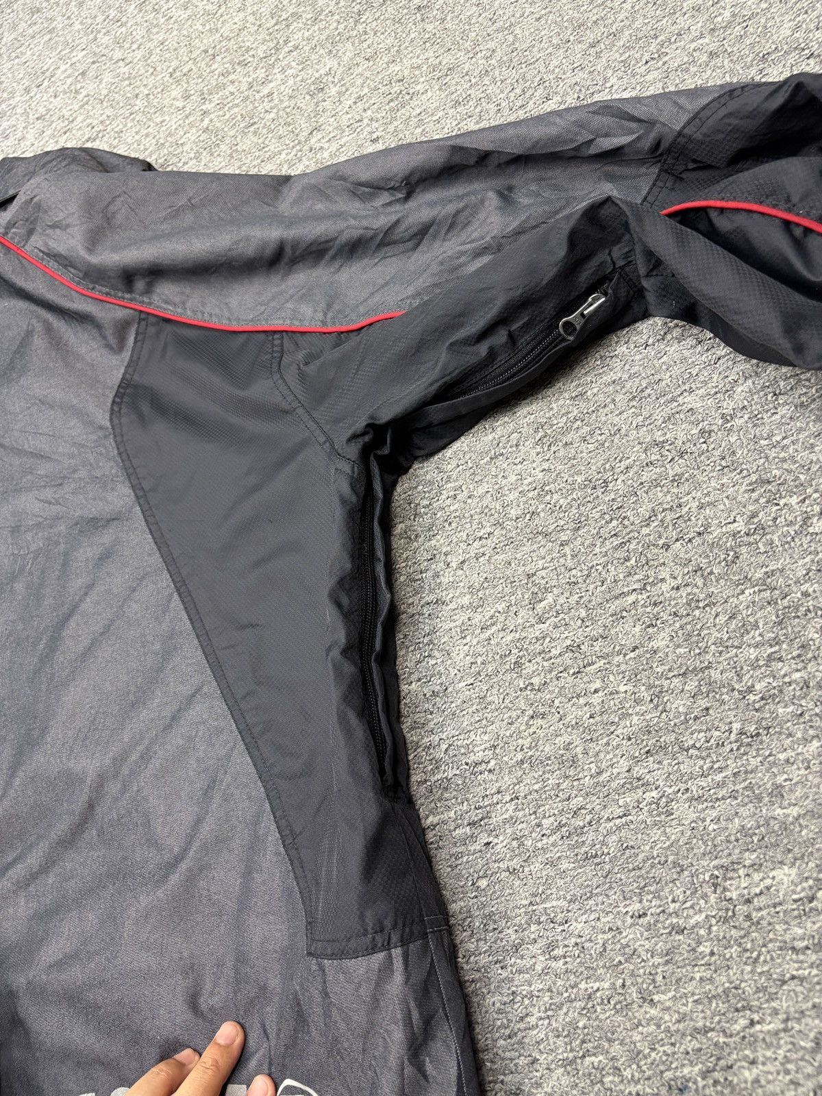 Fubu × Vintage Vintage Y2K Fubu Snow Collection Gorpcore Jacket Insulated Size US L / EU 52-54 / 3 - 8 Thumbnail
