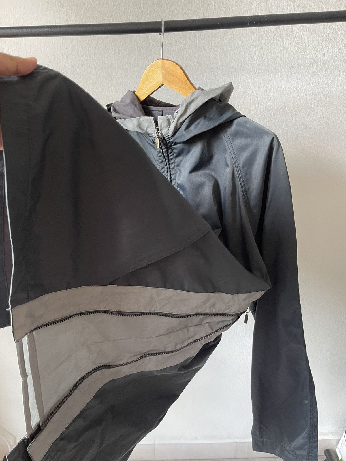 Gianfranco Ferre 90s Gianfranco Ferre Zipper Jacket 10 Size US XL / EU 56 / 4 - 4 Thumbnail