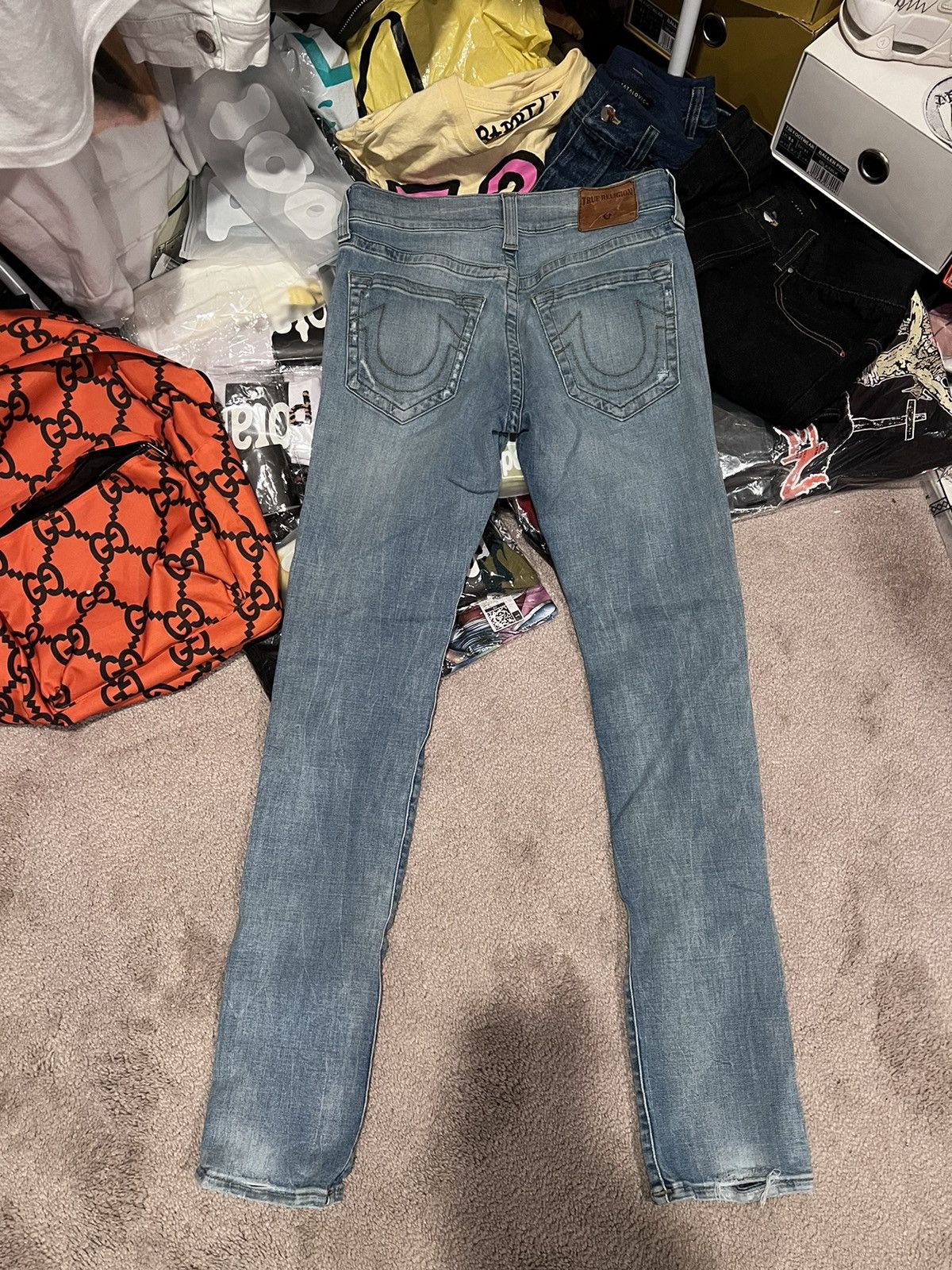 True Religion Relaxed Skinny Light Blue Denim | True Religion Size US 30 / EU 46 - 2 Thumbnail