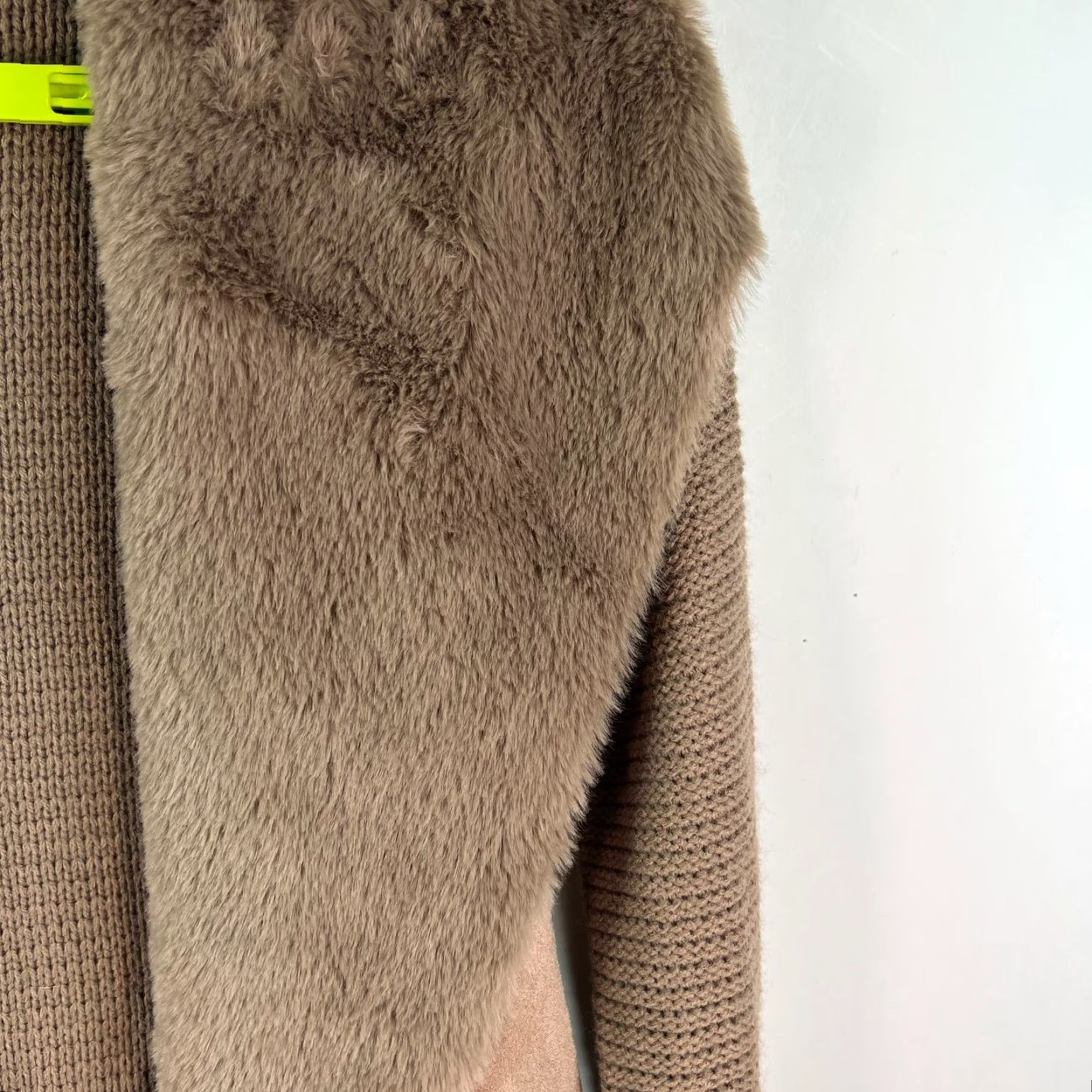 Vintage Vintage Arianna by Howards Women's XL Cardigan Sweater Open Front Faux Fur Collar Brown Size XL / US 12-14 / IT 48-50 - 2 Thumbnail