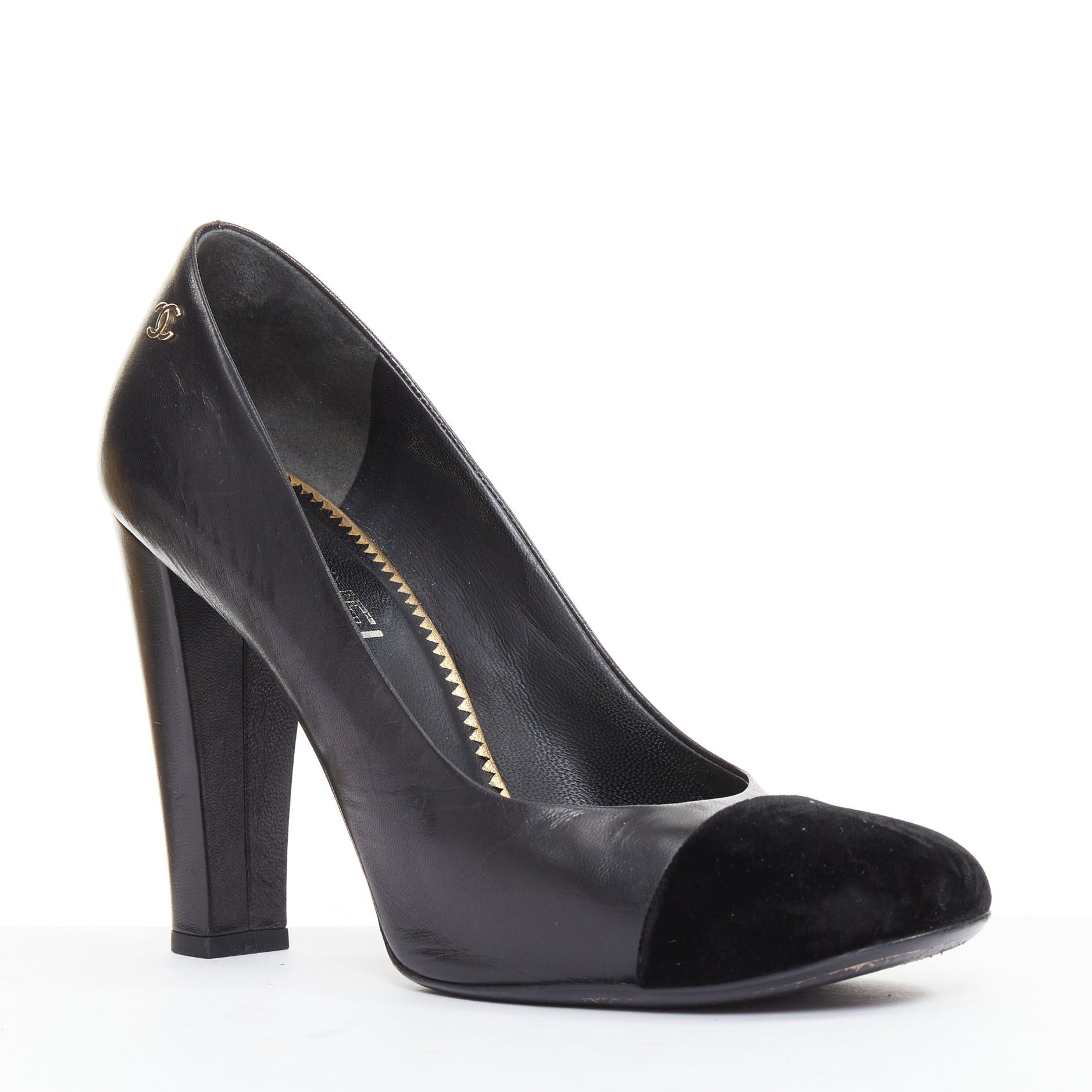 Chanel CHANEL black leather silver CC logo velvet toe cap round toe block pumps EU39.5 Size US 9.5 / IT 39.5 - 1 Thumbnail