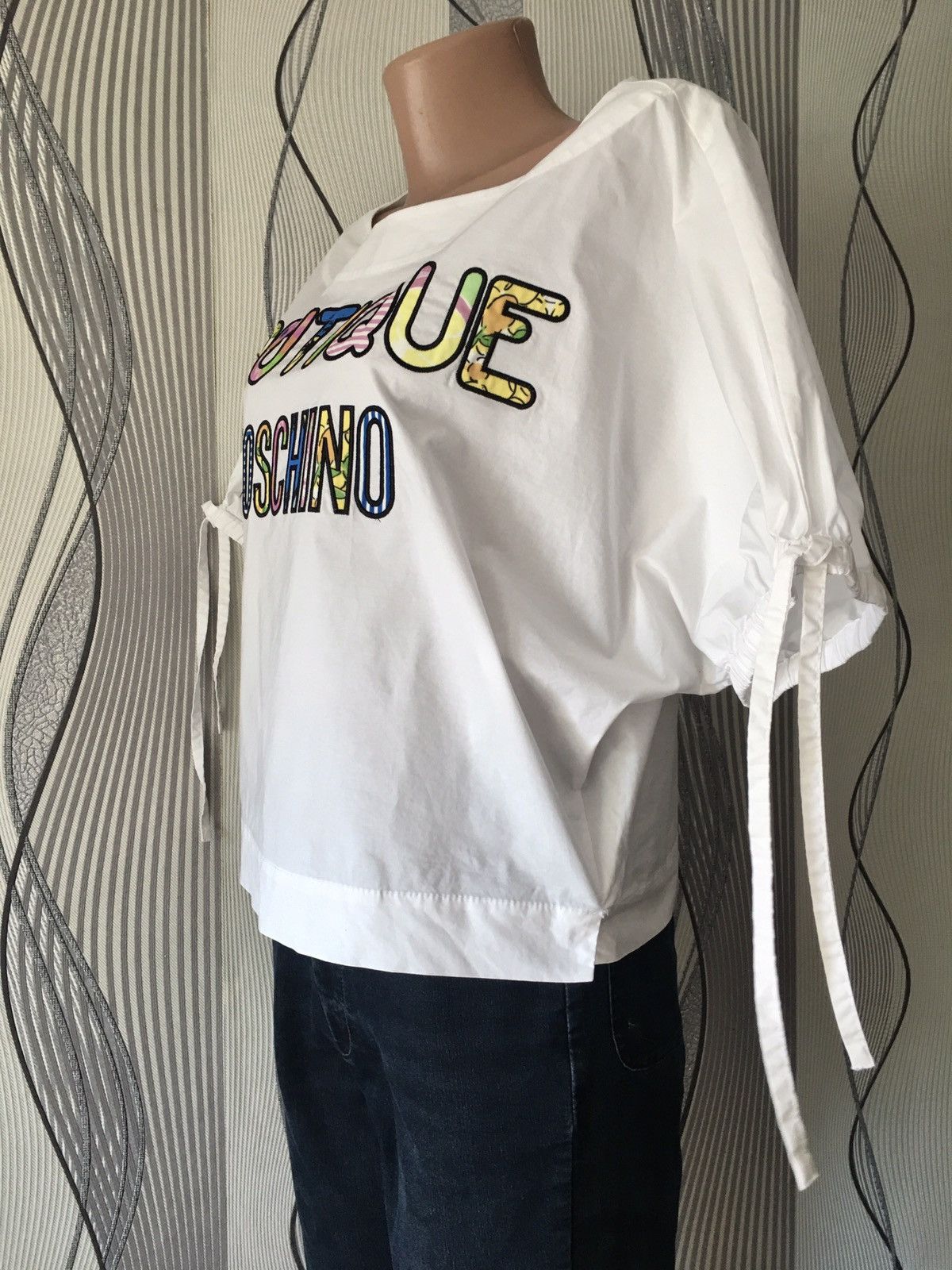 Boutique Moschino Boutique MOSCHINO White Cotton T-Shirt Size US 6 EU 36 Size M / US 6-8 / IT 42-44 - 7 Thumbnail