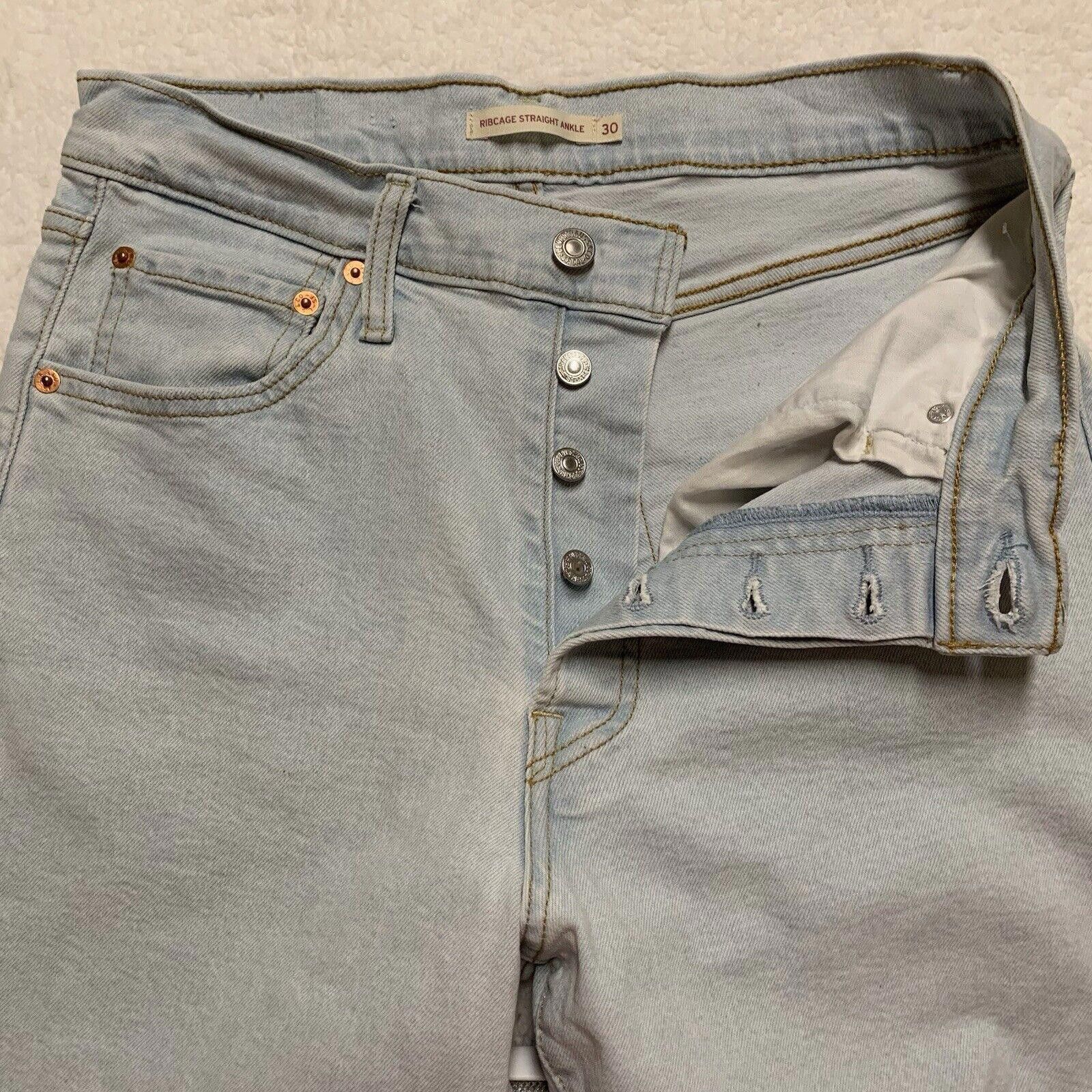 Levi's Levi's Jeans Women's 30x27 light Blue Taper Ribcage Size 30" / US 8 / IT 44 - 6 Thumbnail